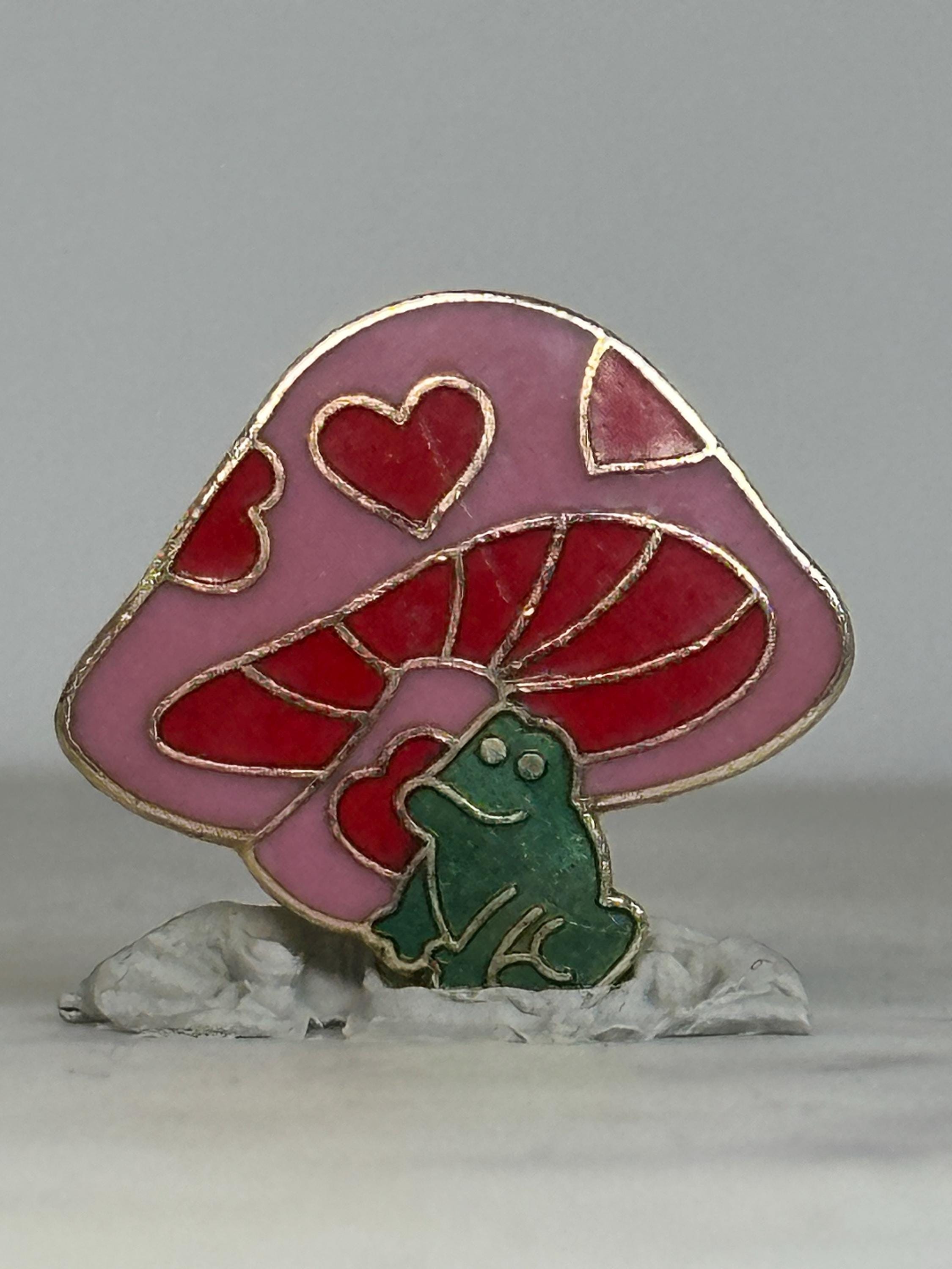 Frog & Mushroom Enamel Pin: Pink Red Gold Finish - Whimsical Retro Accessory