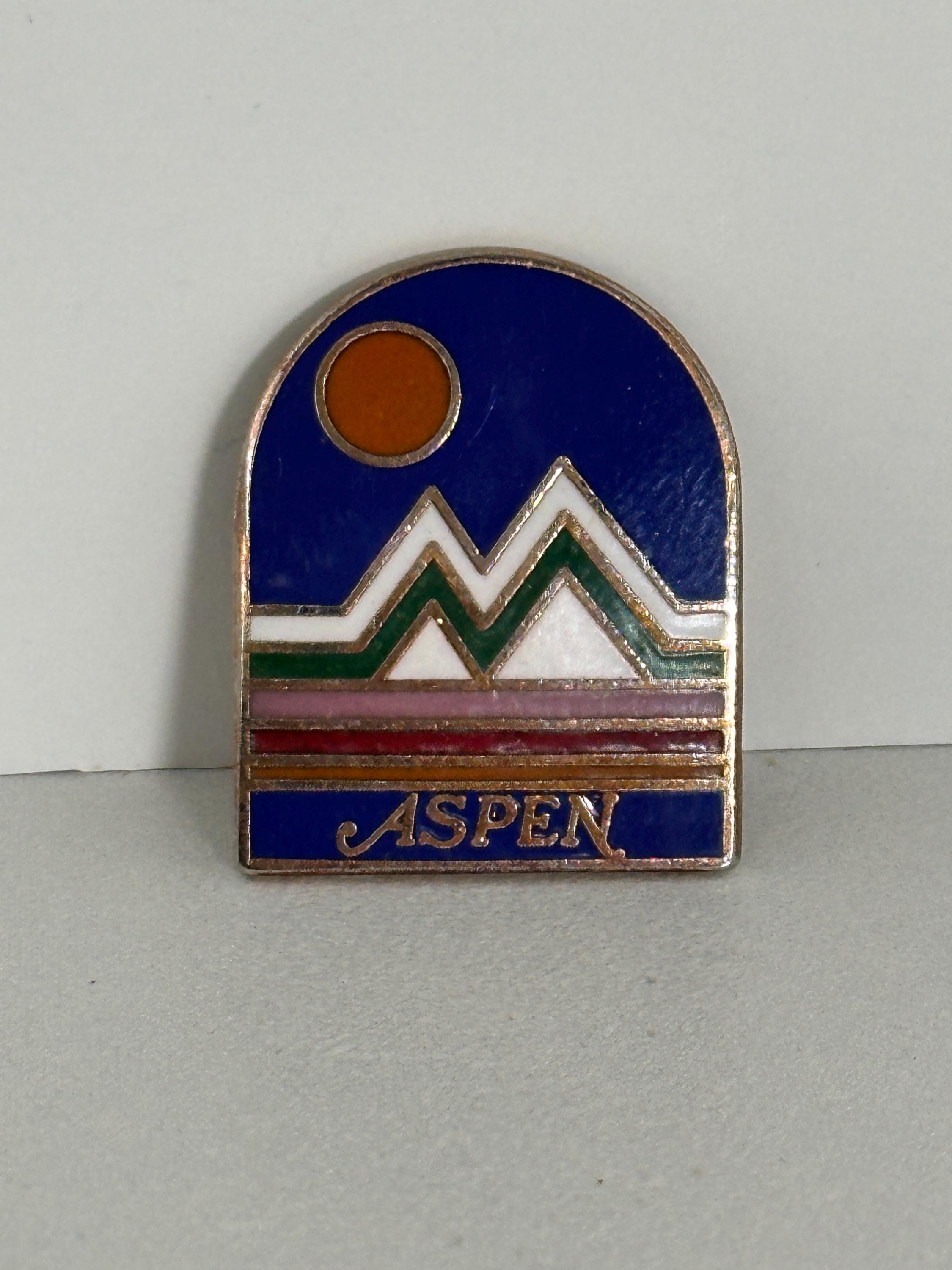 Aspen Mountain Enamel Pin: Retro Cloisonné Style - 1980s Souvenir Accessory