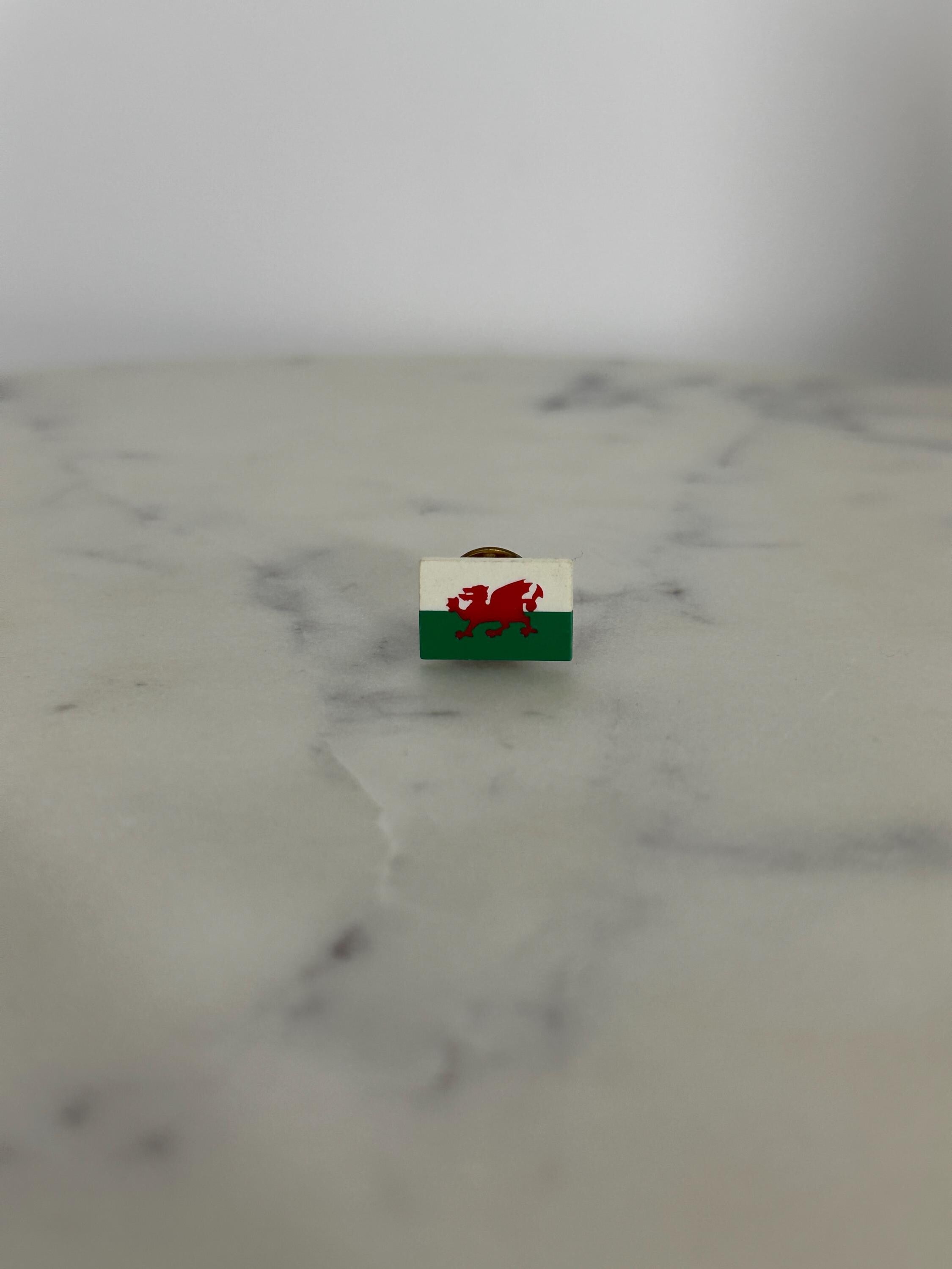 Welsh Flag Enamel Pin: Red Dragon on White & Green - Patriotic Souvenir Accessory