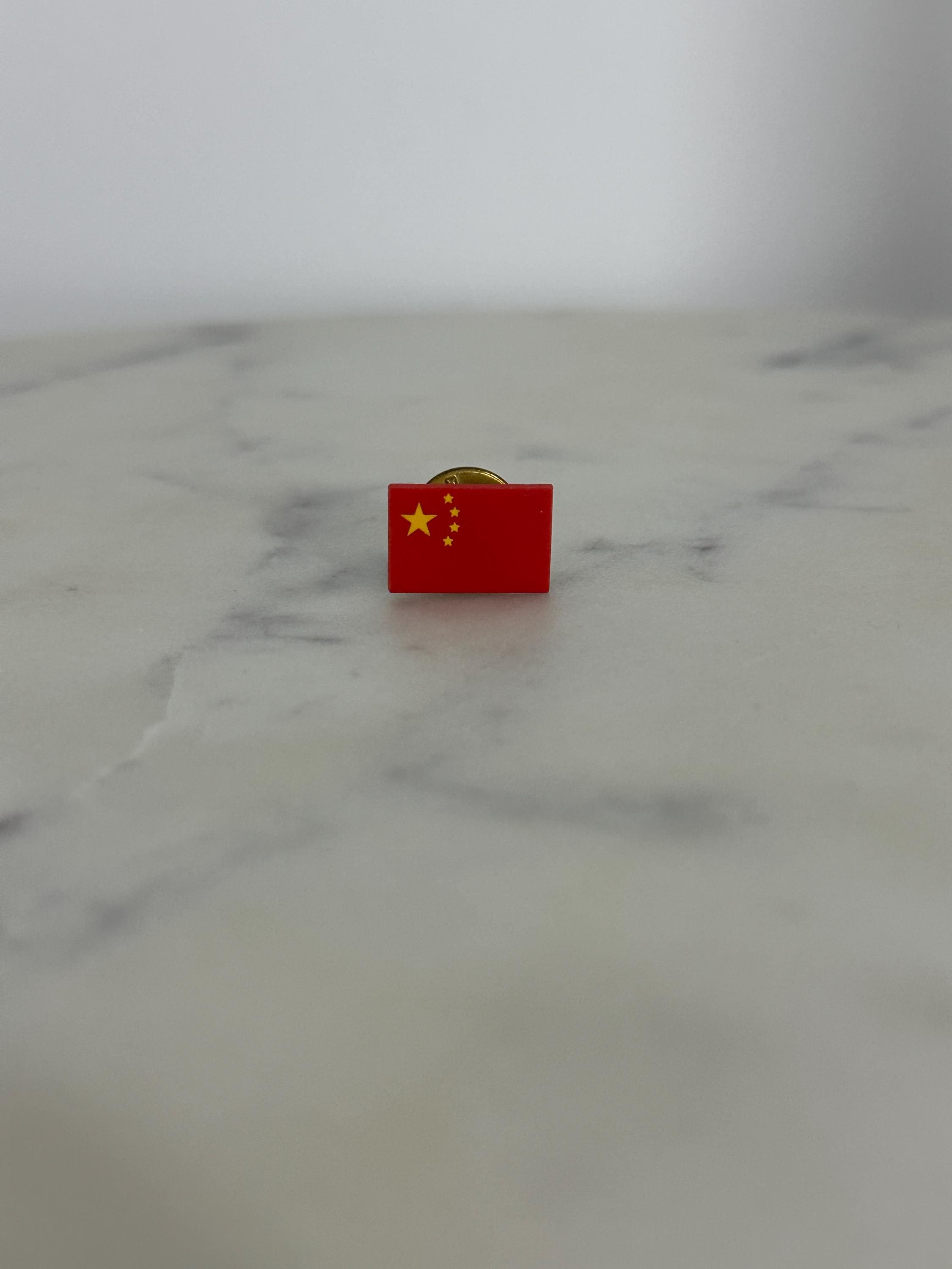 China Flag Lapel Pin: Red & Gold Enamel - Patriotic Accessory