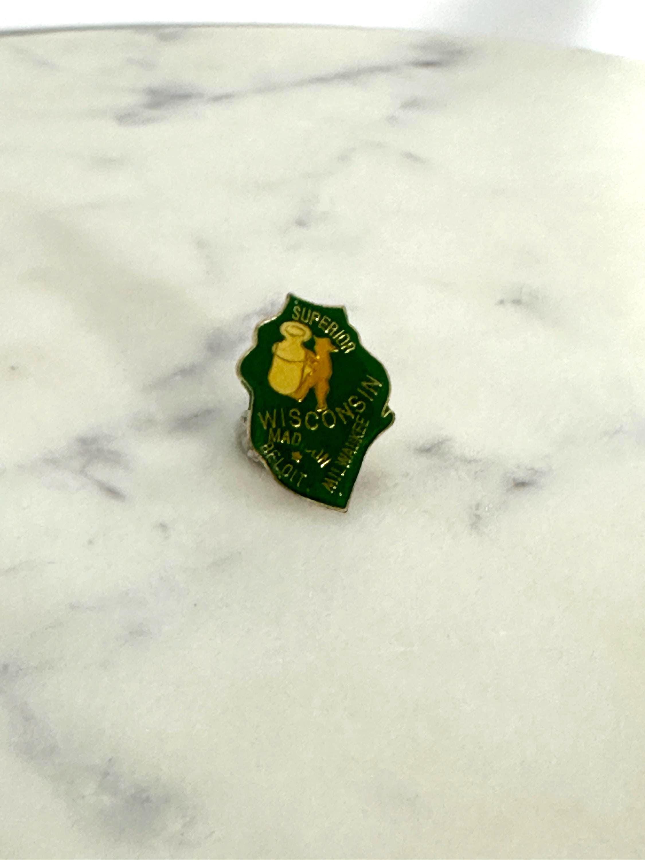 Wisconsin State Souvenir Enamel Pin: Green & Gold Finish - Vintage Travel Accessory
