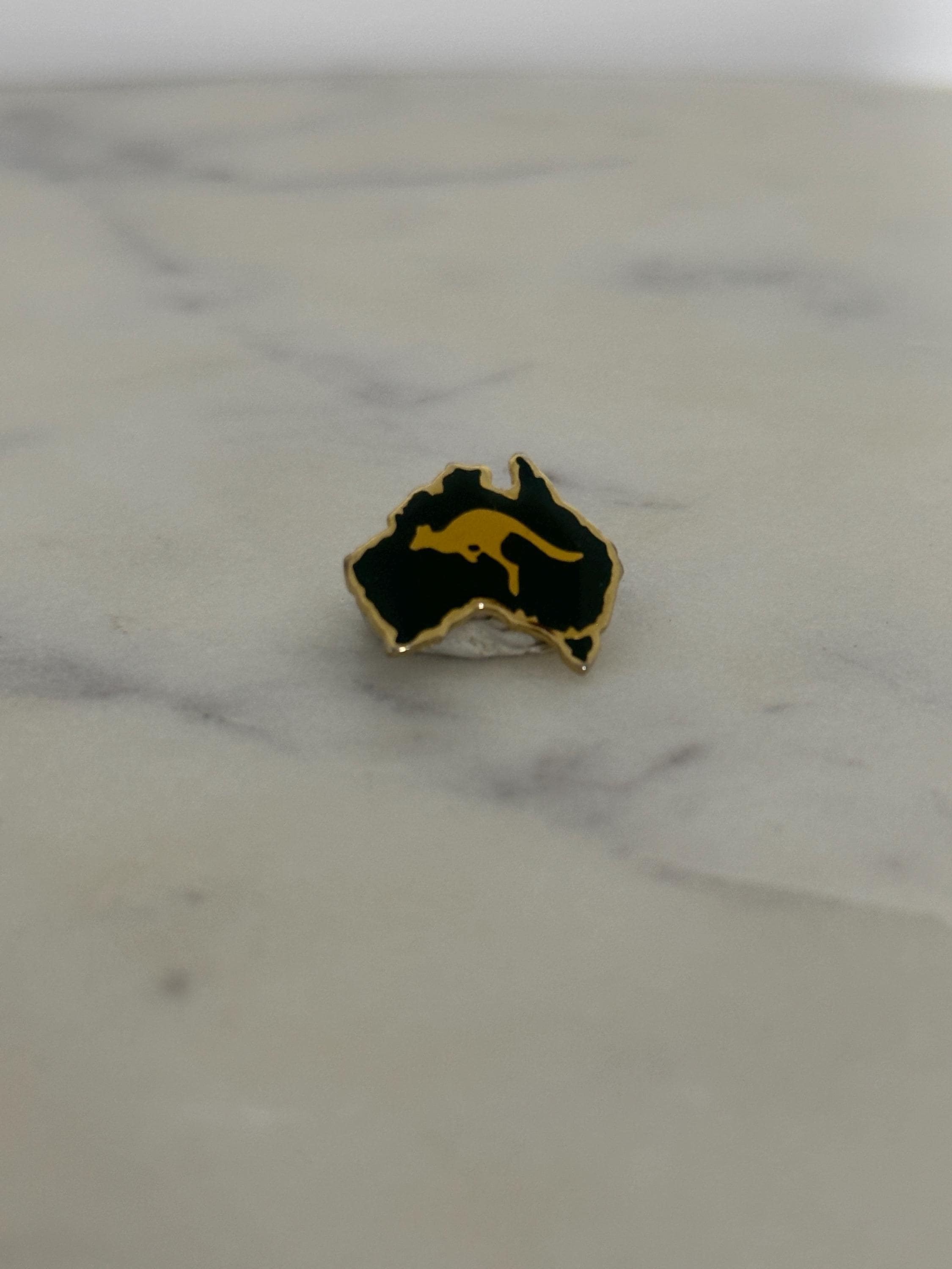 Australia Map Enamel Pin: Green & Gold Finish - Vintage Travel Accessory