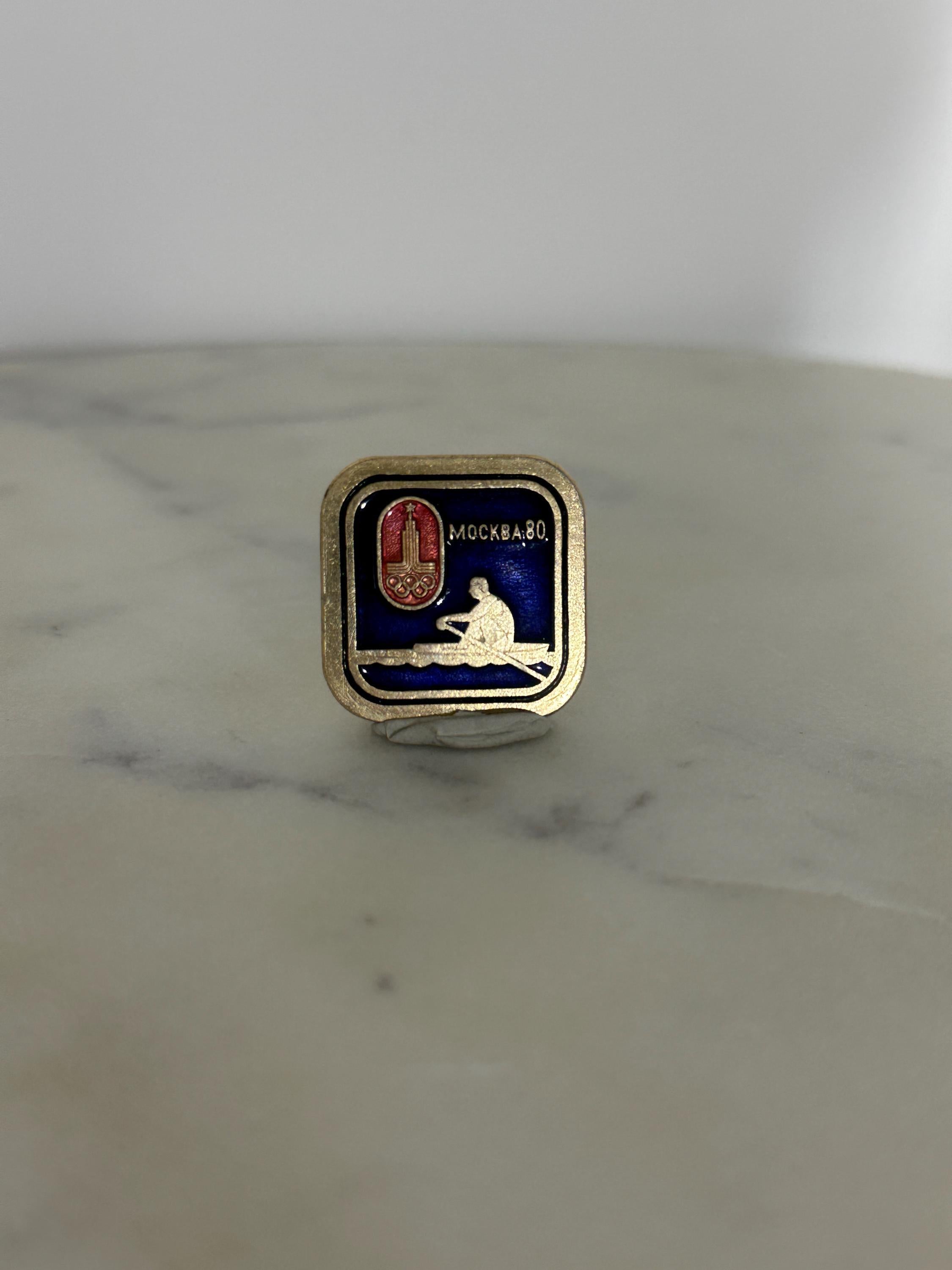 Moscow olympics enamel pin rowing event: 1980s soviet era accessory