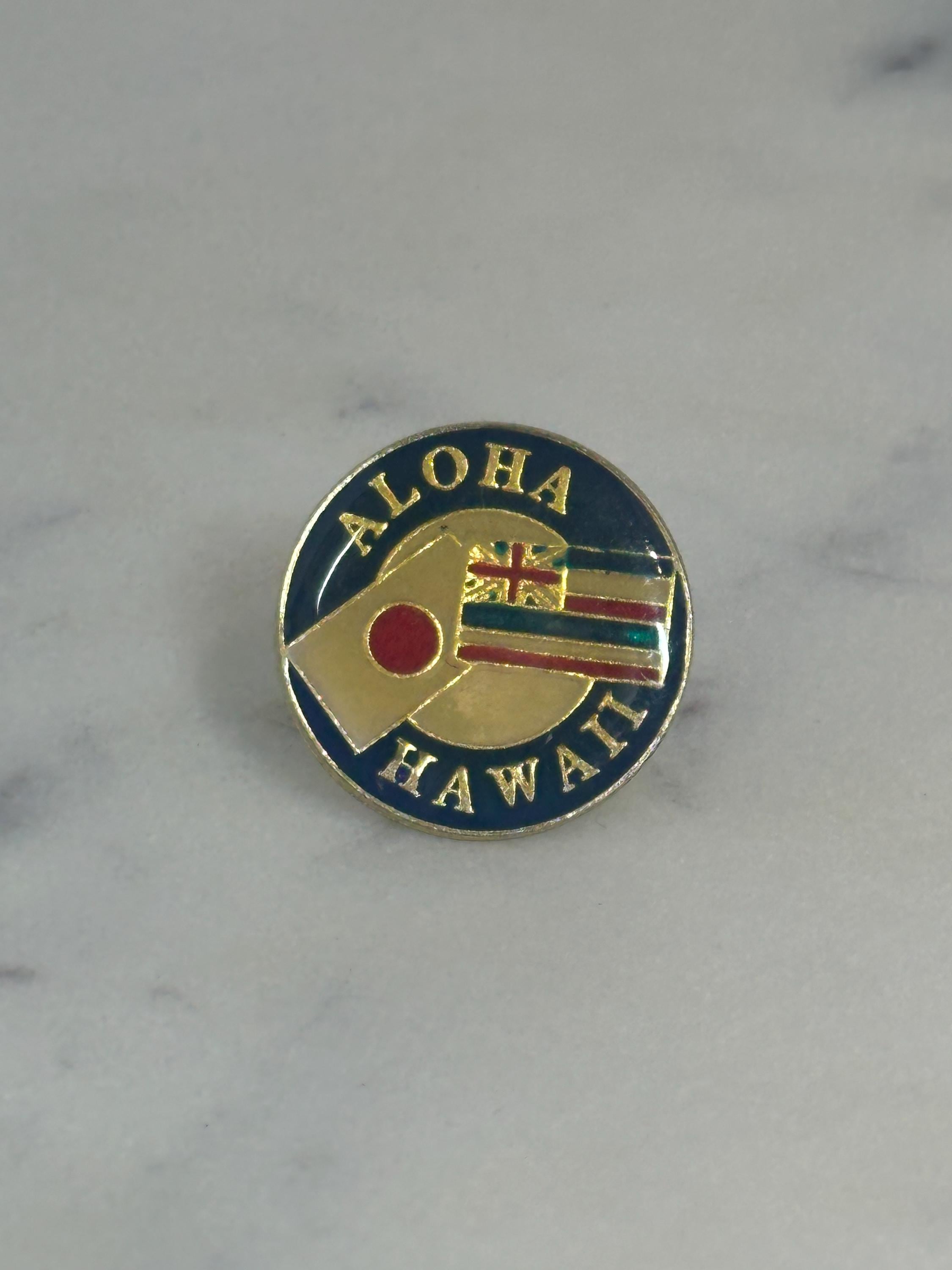 Aloha Hawaii Enamel Pin: Gold & Navy Round - Vintage Travel Accessory