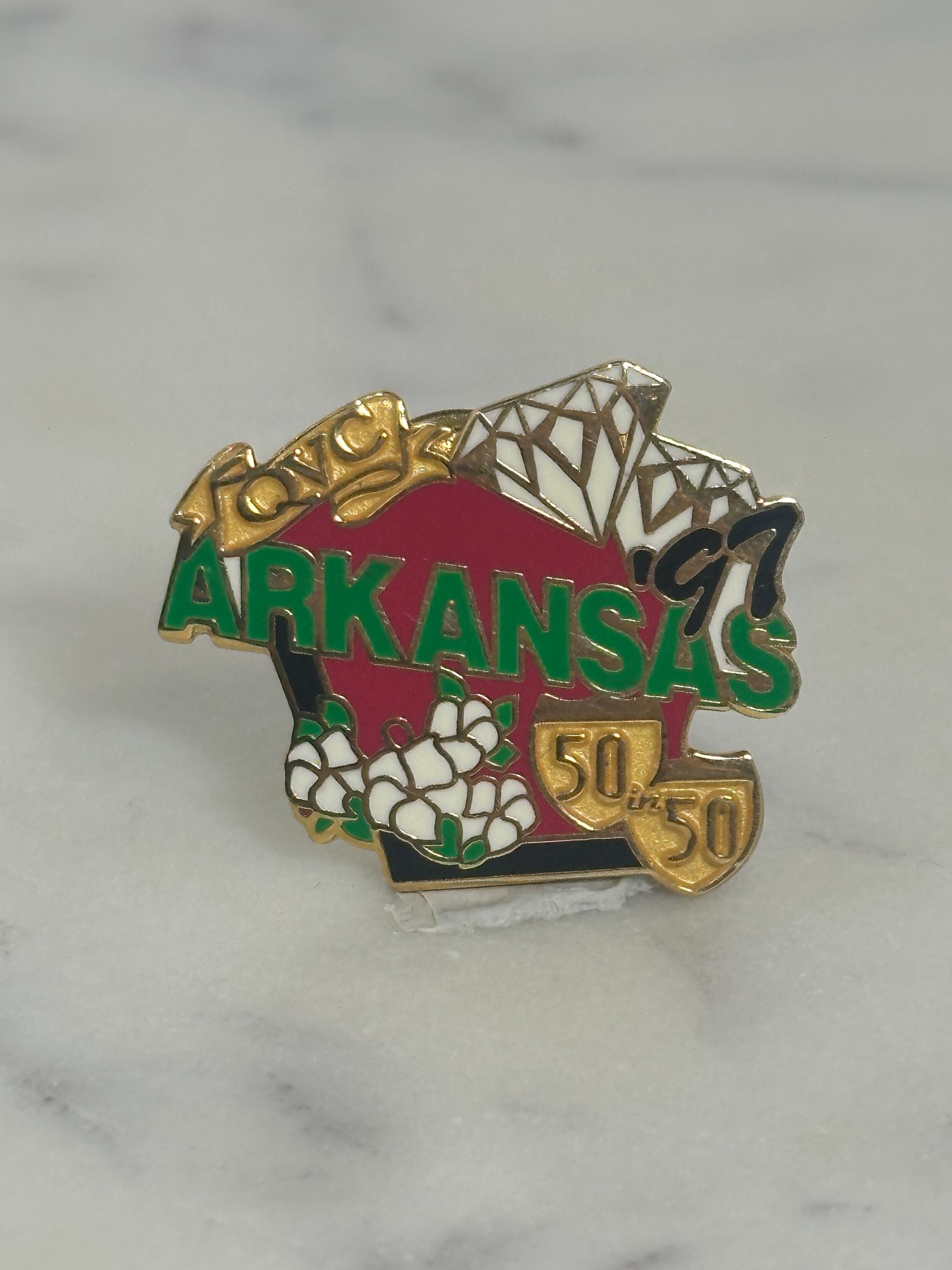 Arkansas Souvenir Enamel Pin: Red Green Gold Finish - 1997 Collectible Accessory