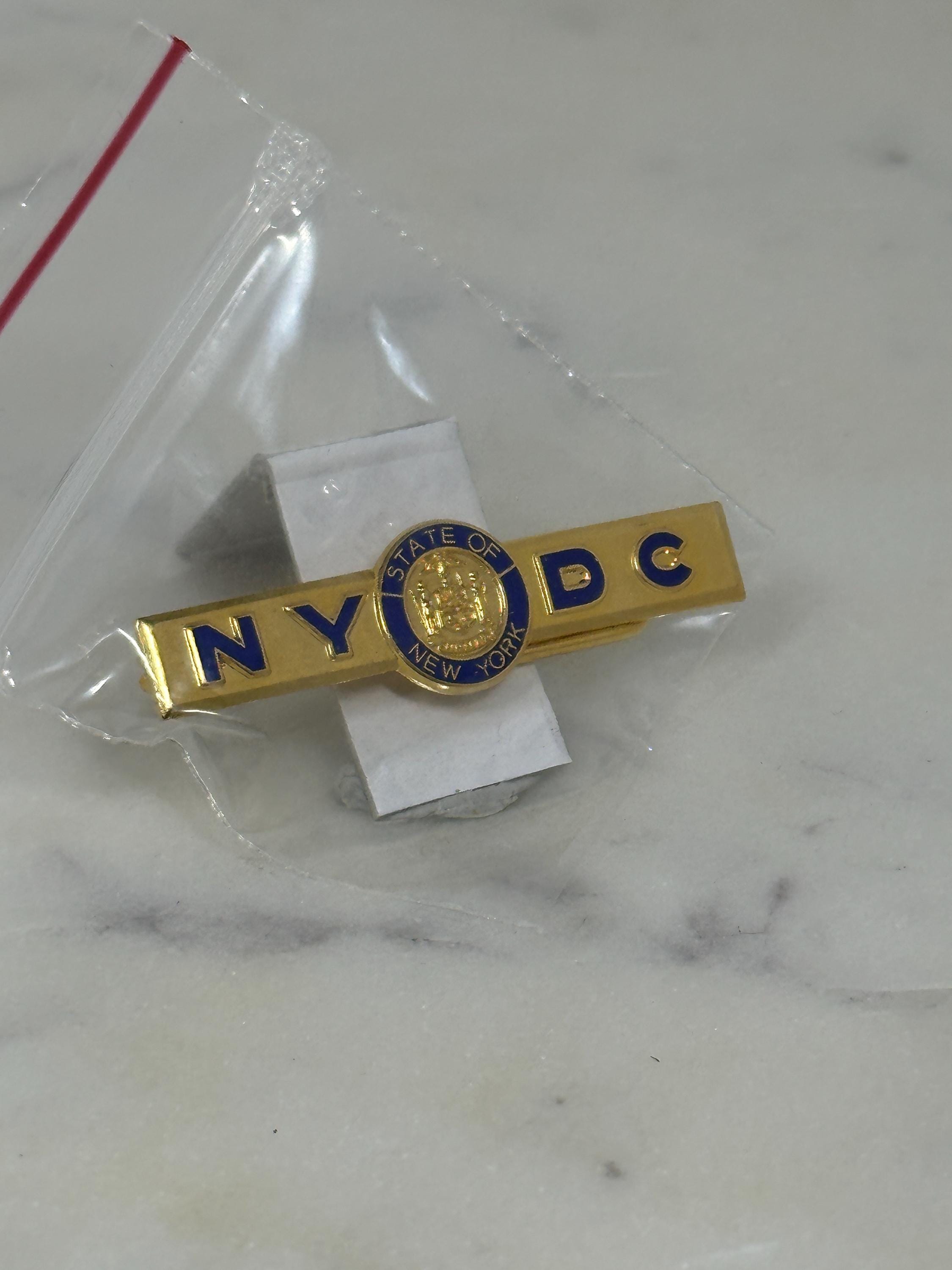 NYDC State of New York Tie Clip: Gold Tone Enamel – Government Accessory