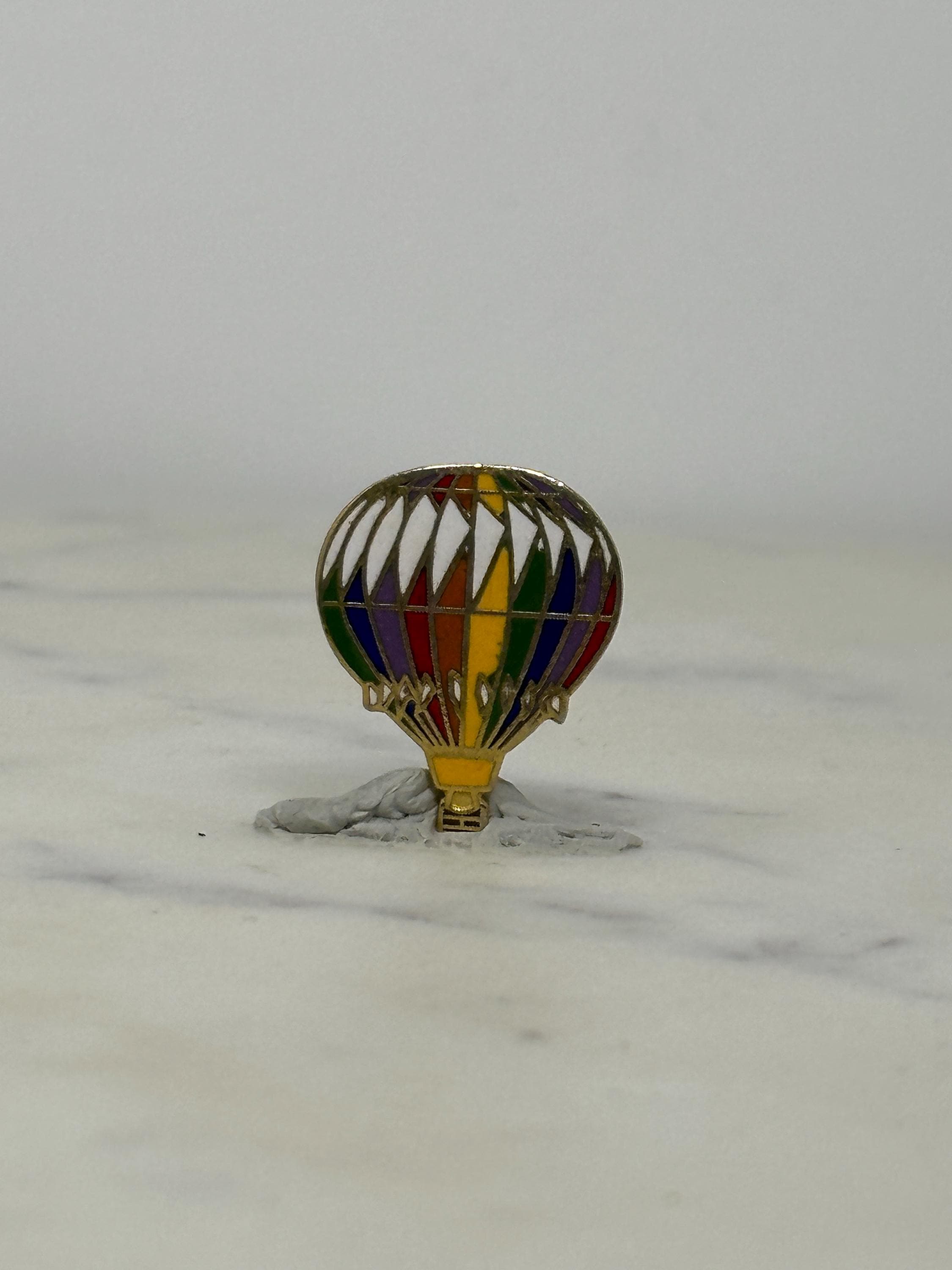 Hot Air Balloon Enamel Pin: Rainbow Gold Tone - Retro Travel Accessory