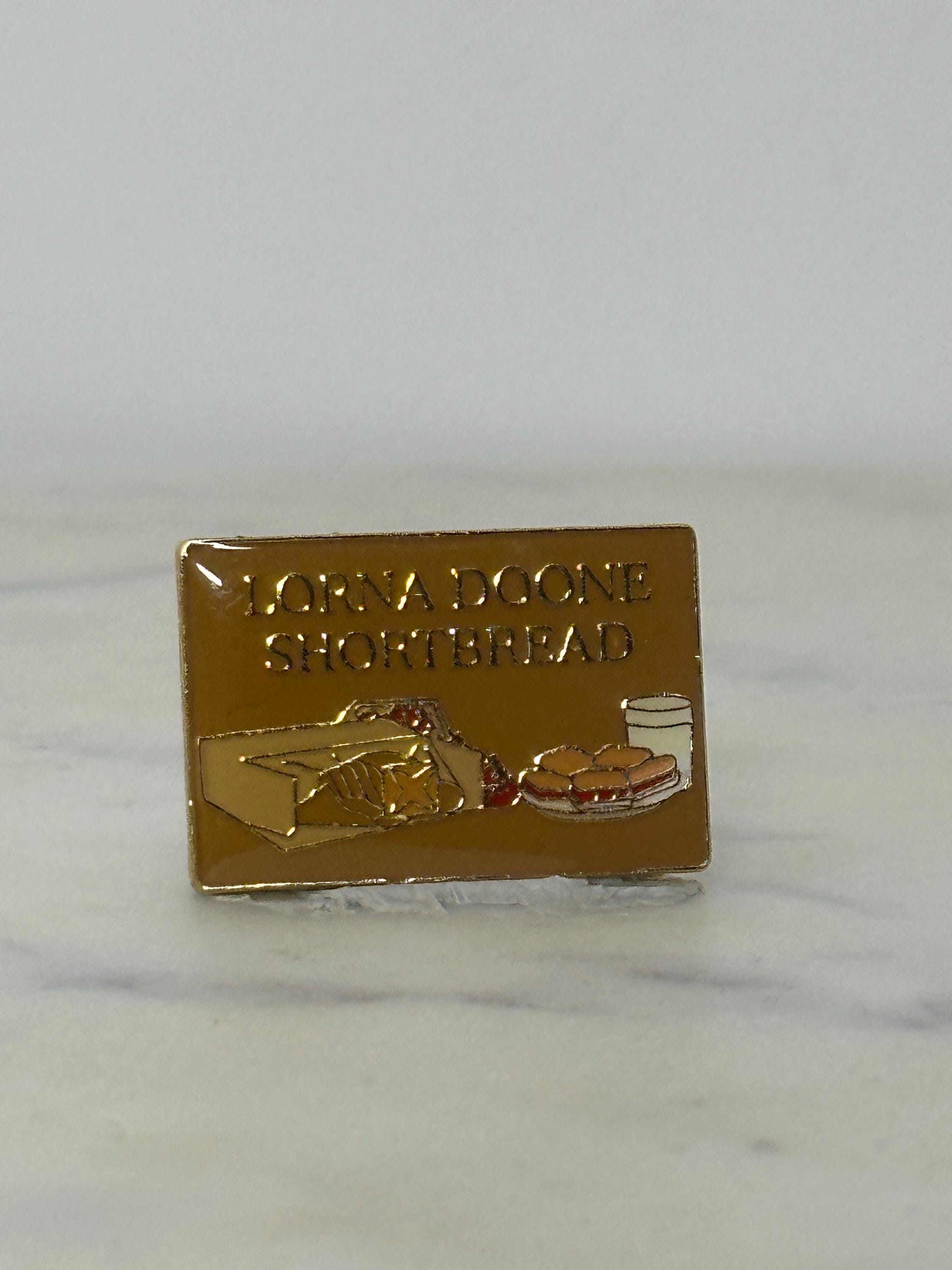 Lorna Doone Shortbread Pin: Gold Tone Enamel - Retro Snack Accessory