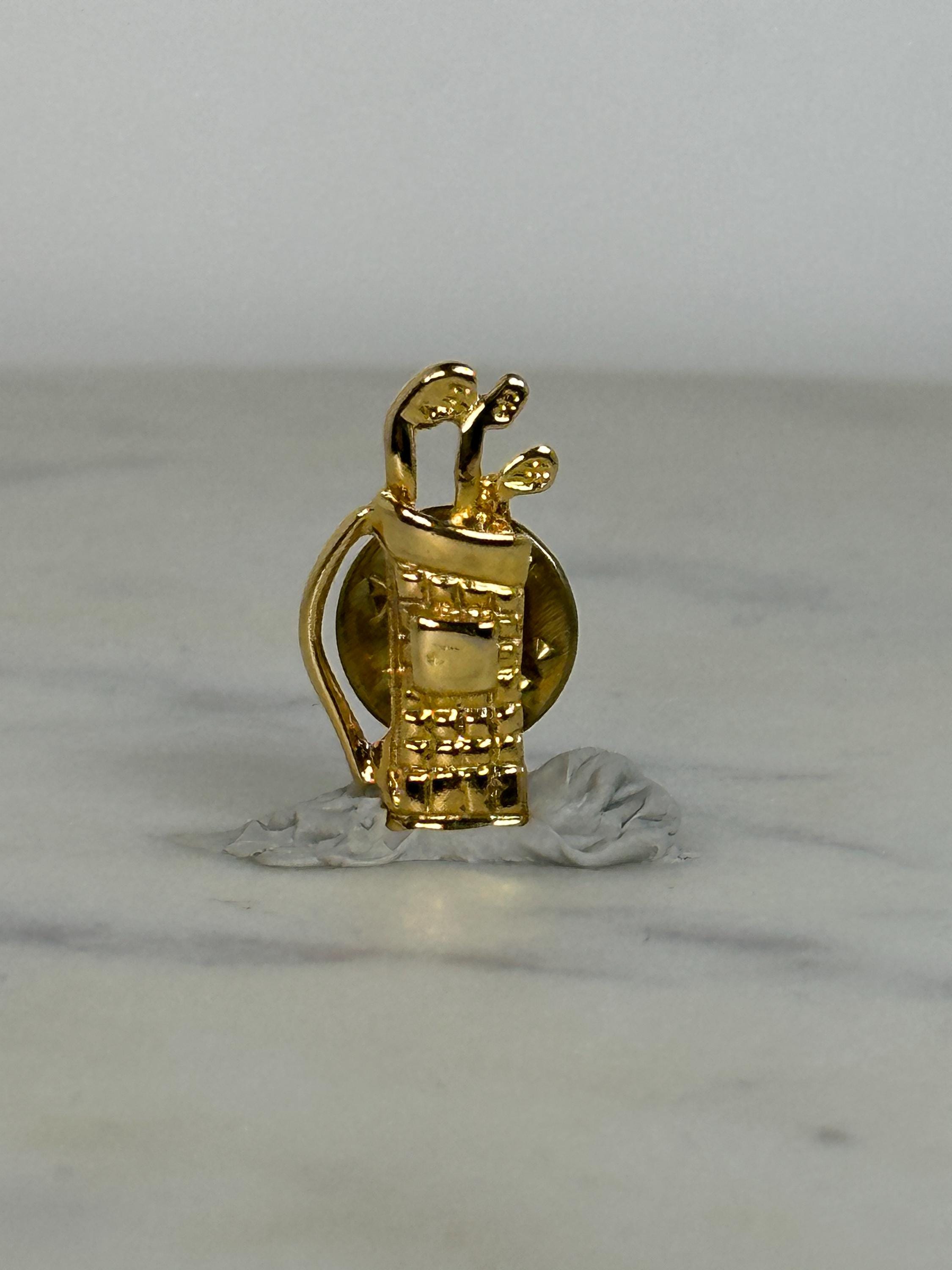 Golf Bag Lapel Pin: Gold Tone Metal - Retro Sports Accessory
