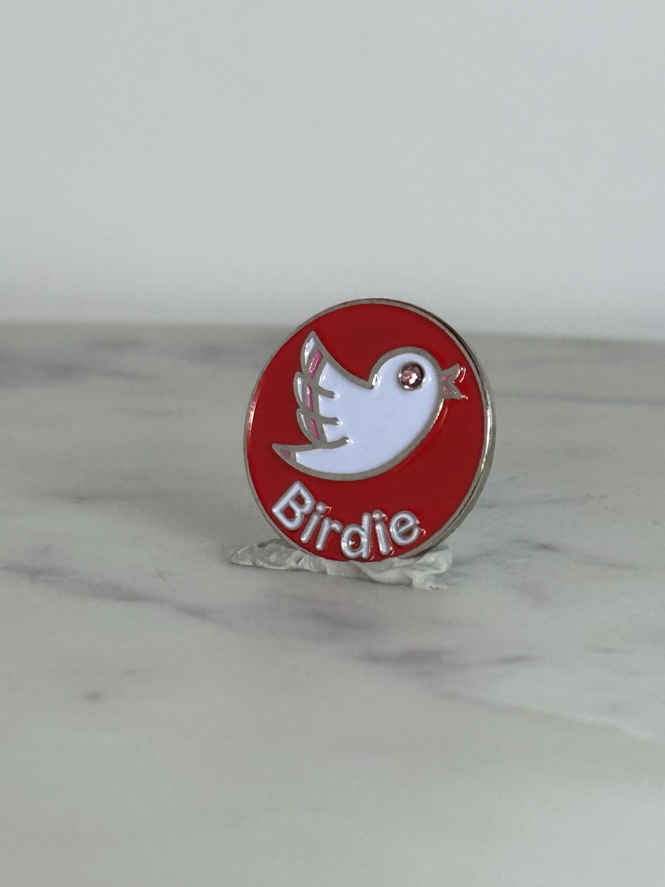 Birdie Enamel Pin: Red & White Round - Retro Style Accessory