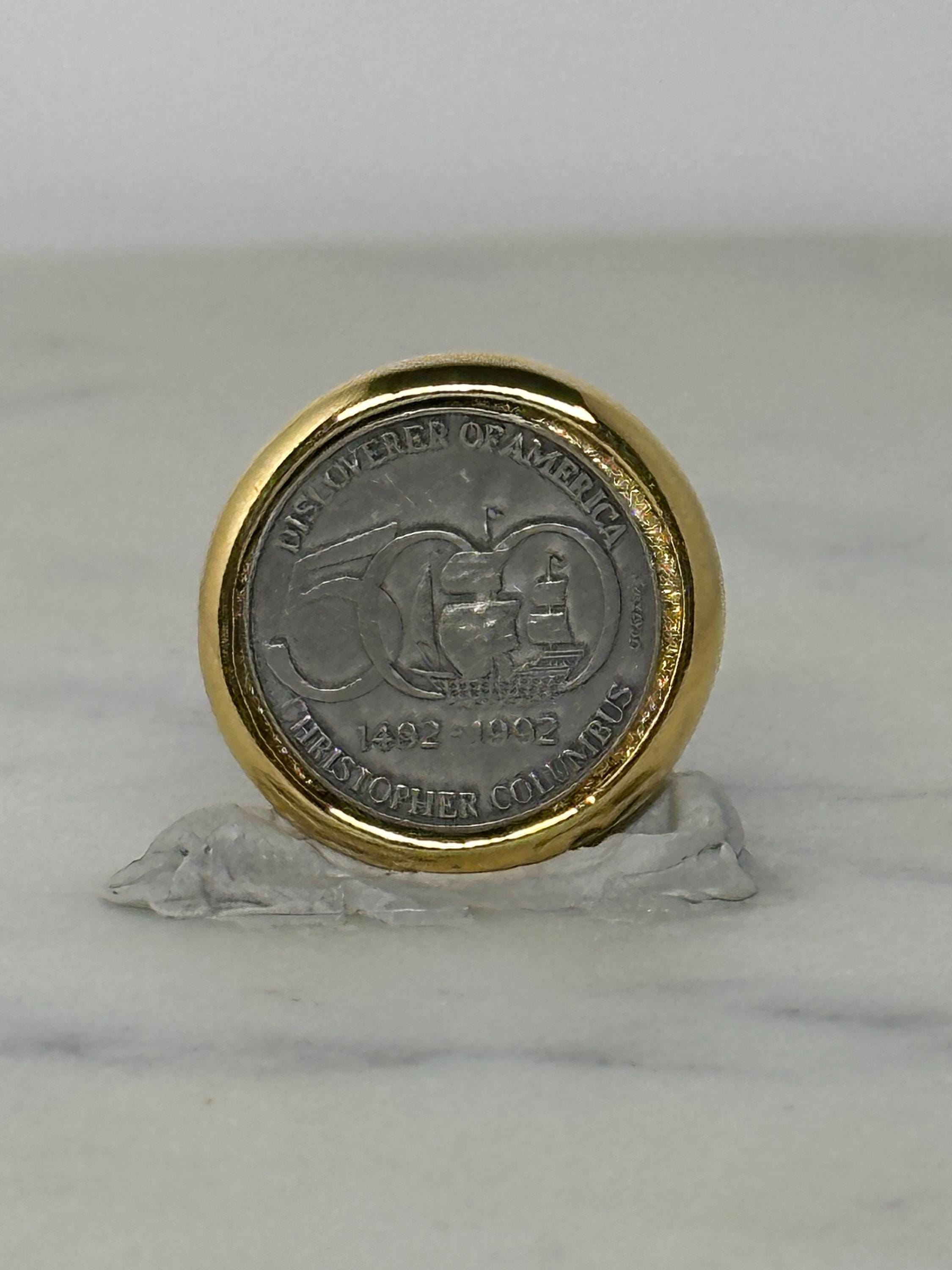 Christopher Columbus Enamel Pin: Gold Trim Commemorative - 1992 Vintage Accessory