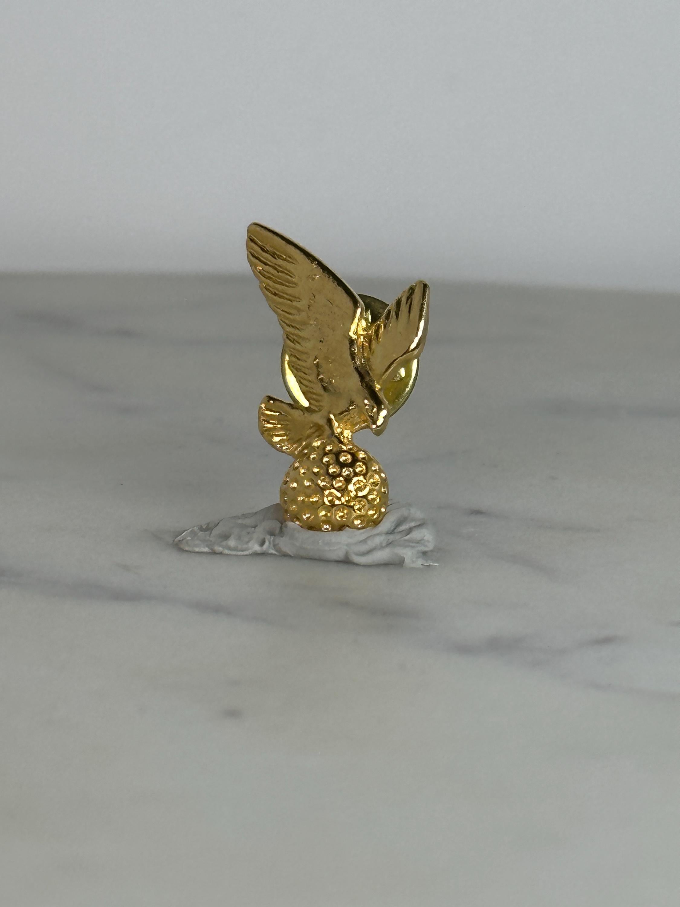 Golden Eagle Golf Enamel Pin: Textured Gold Finish - Golf Vintage Accessory