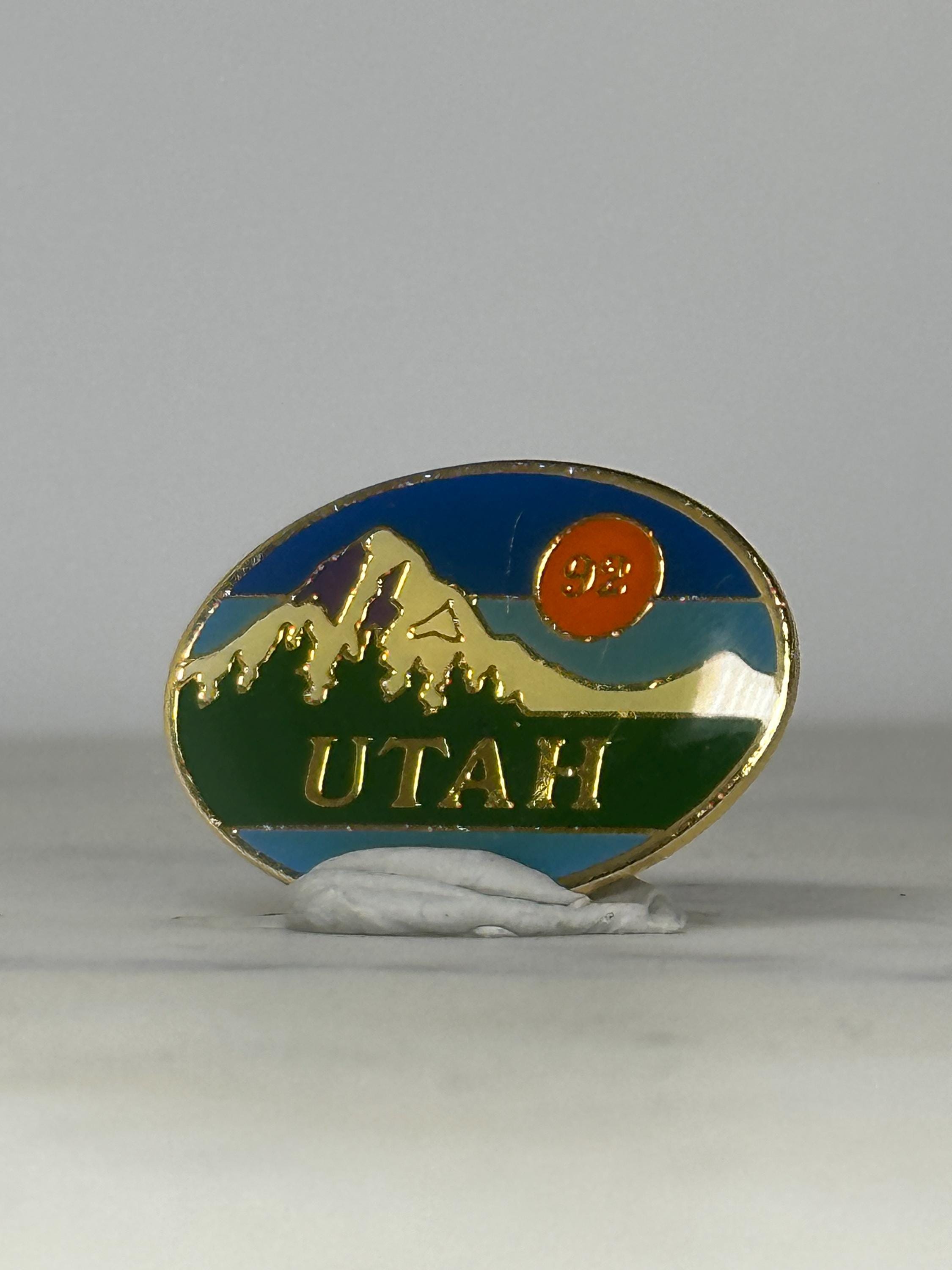 Utah Souvenir Enamel Pin: Scenic Mountainscape - 90s Travel Accessory