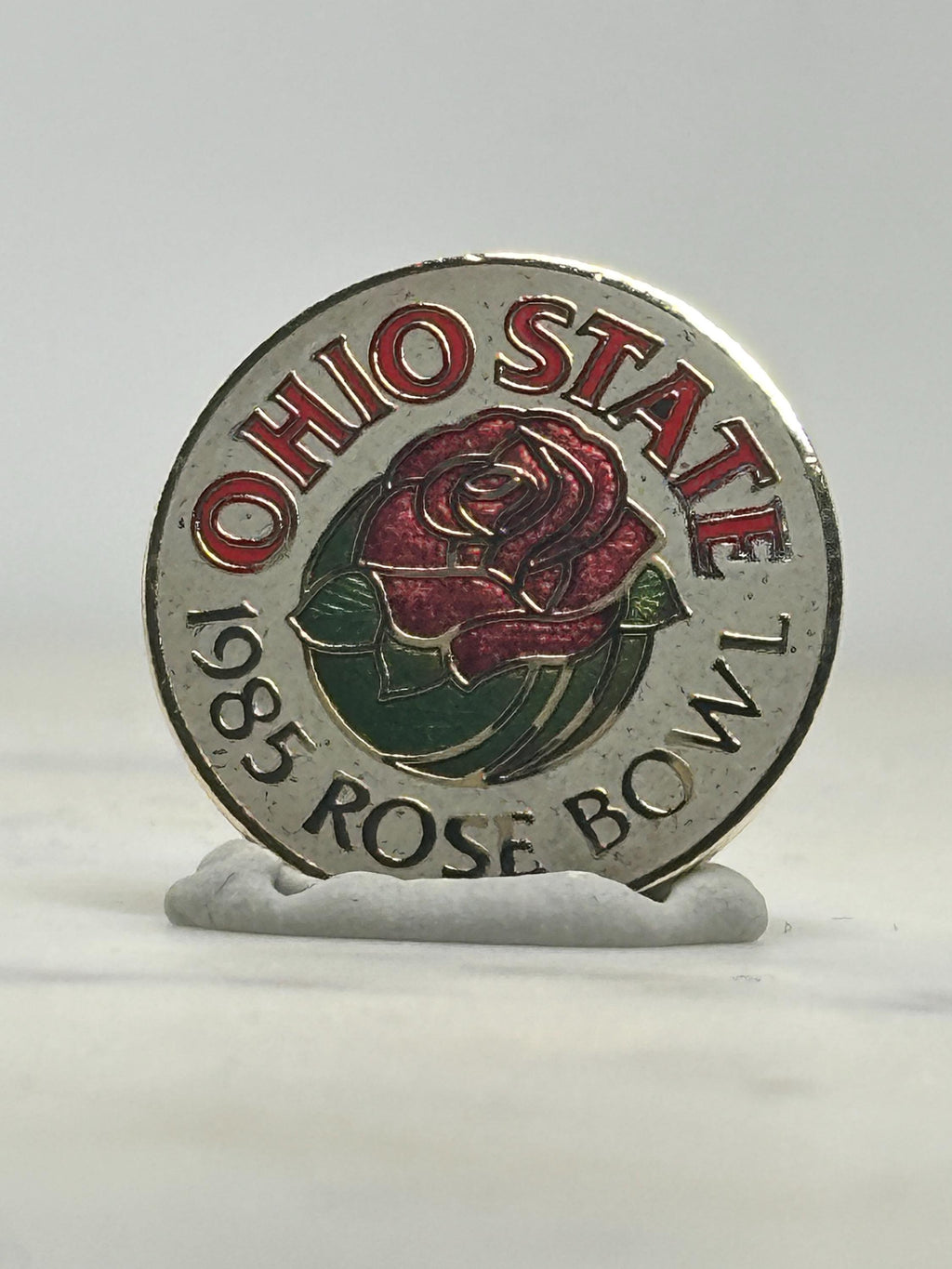 Ohio State Rose Bowl Pin: Red Enamel Round - 1985 Sports Accessory