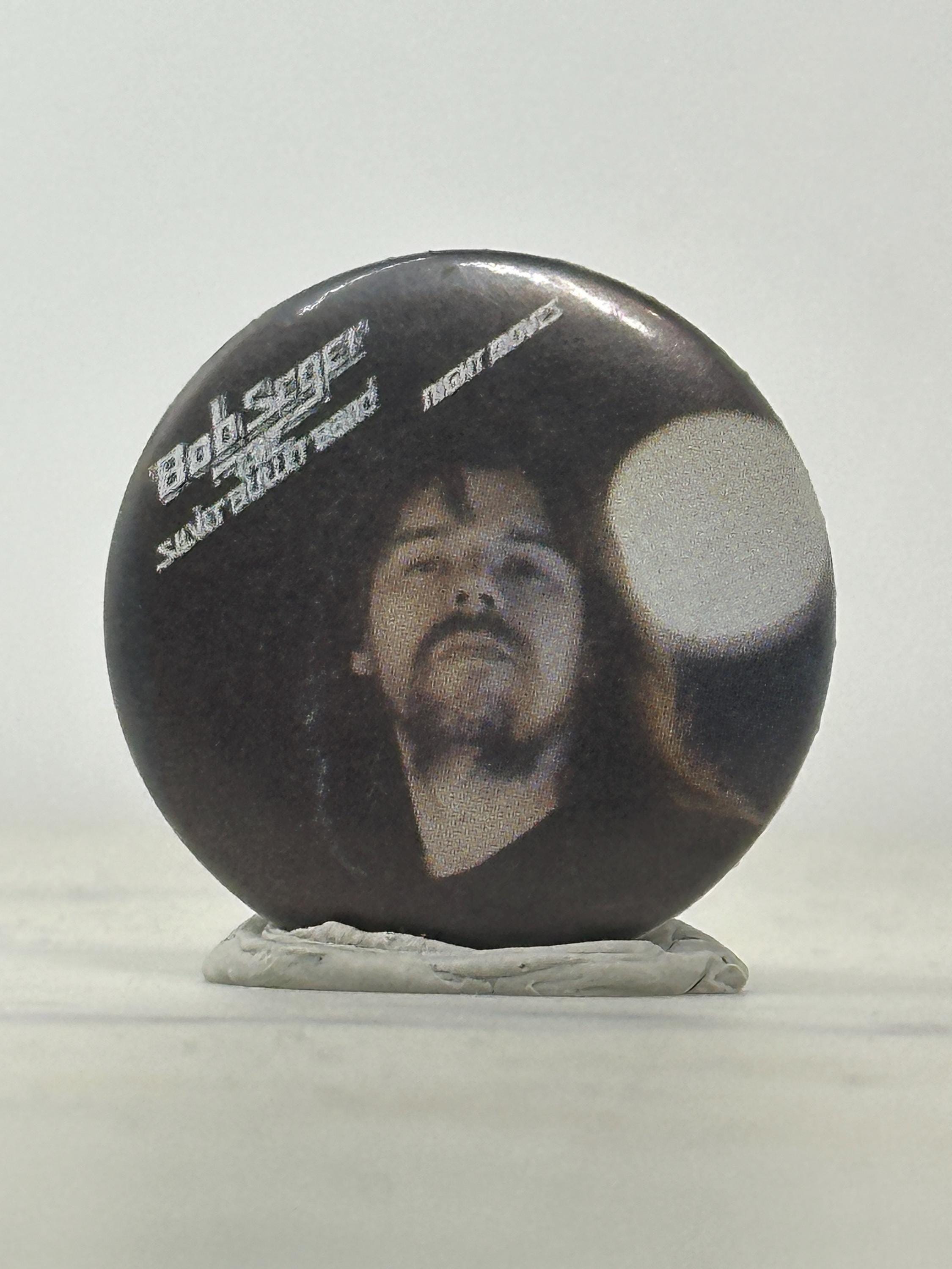 Bob Seger Band Pinback Button: Dark Photo Finish - 1970s Rock Accessory