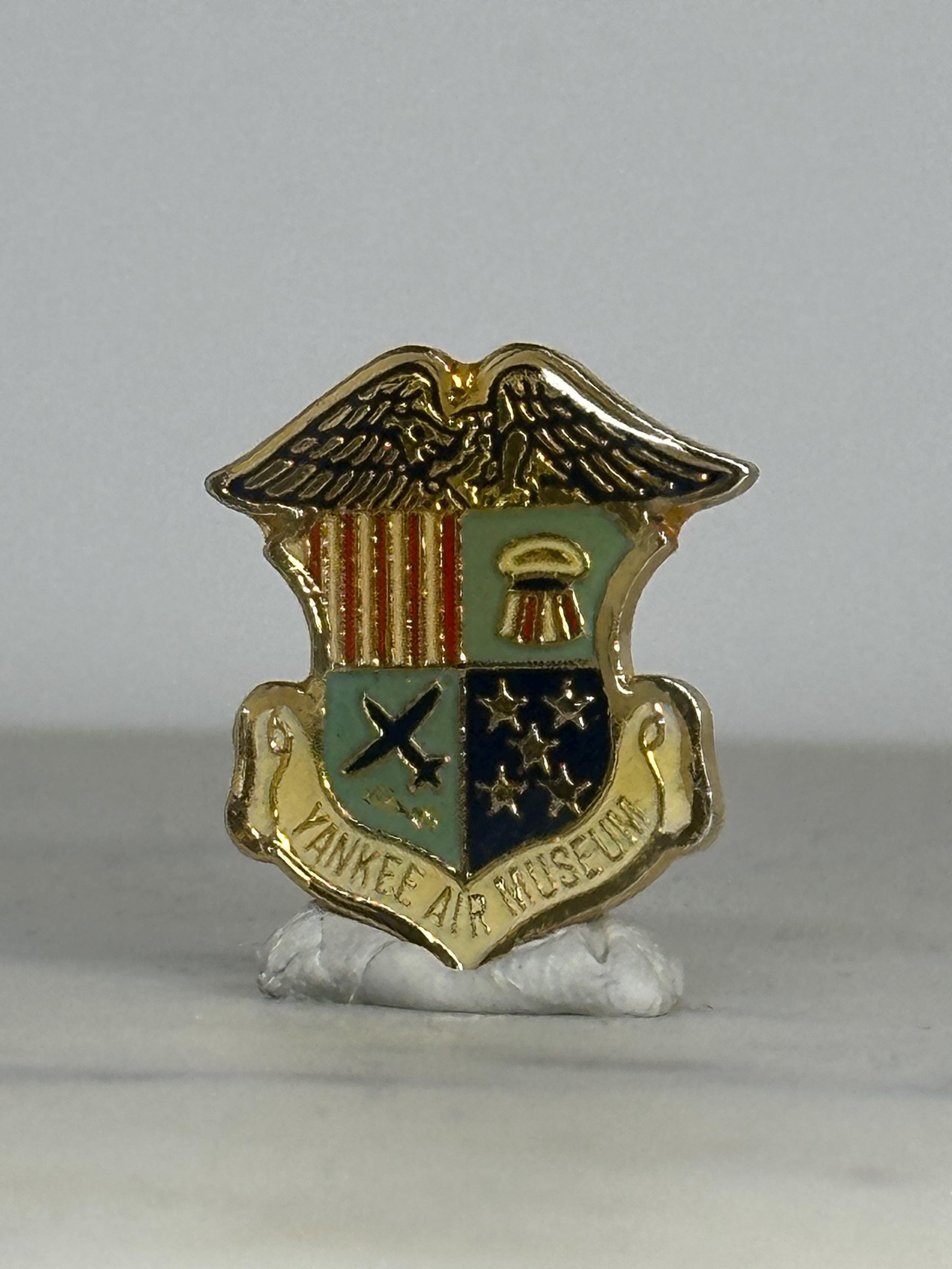 Yankee Air Museum Enamel Pin: Gold Crest Design - Vintage Aviation Accessory