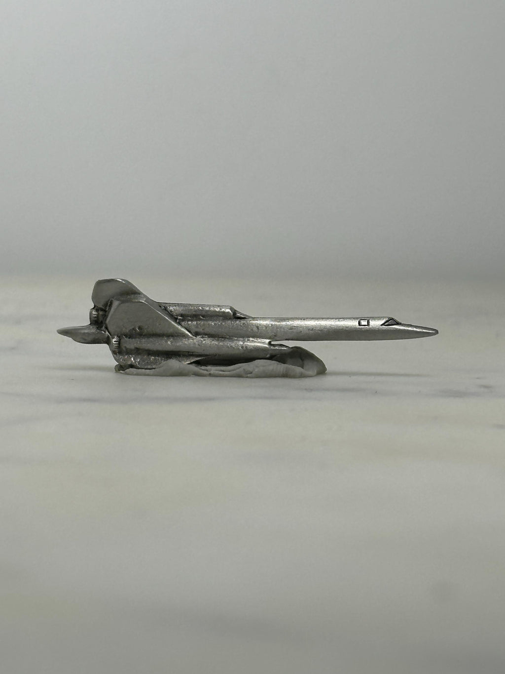 SR-71 Blackbird Jet Pin: Silver Tone Metal - Aviation Collectible Accessory