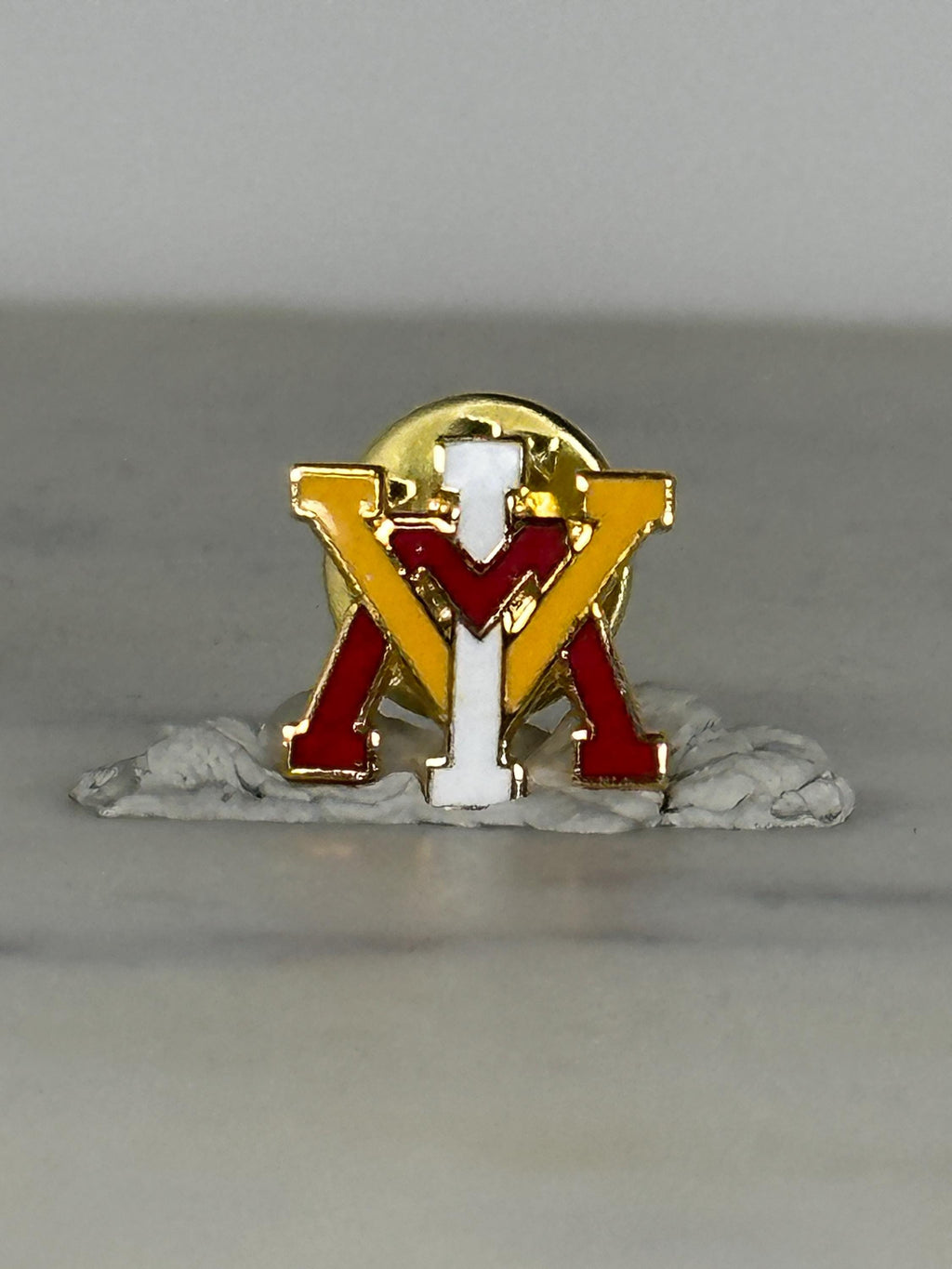 Virginia Military Institute (VMI) Pin – Vintage Red, Gold & White Enamel Lapel