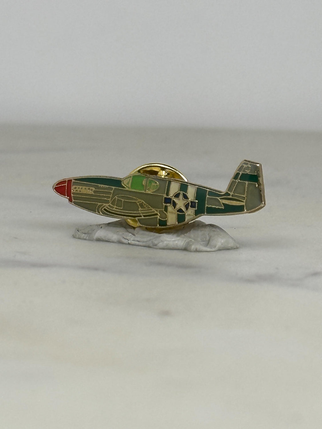 P-51 Mustang Fighter Plane Pin – Vintage WWII U.S. Army Air Force Lapel