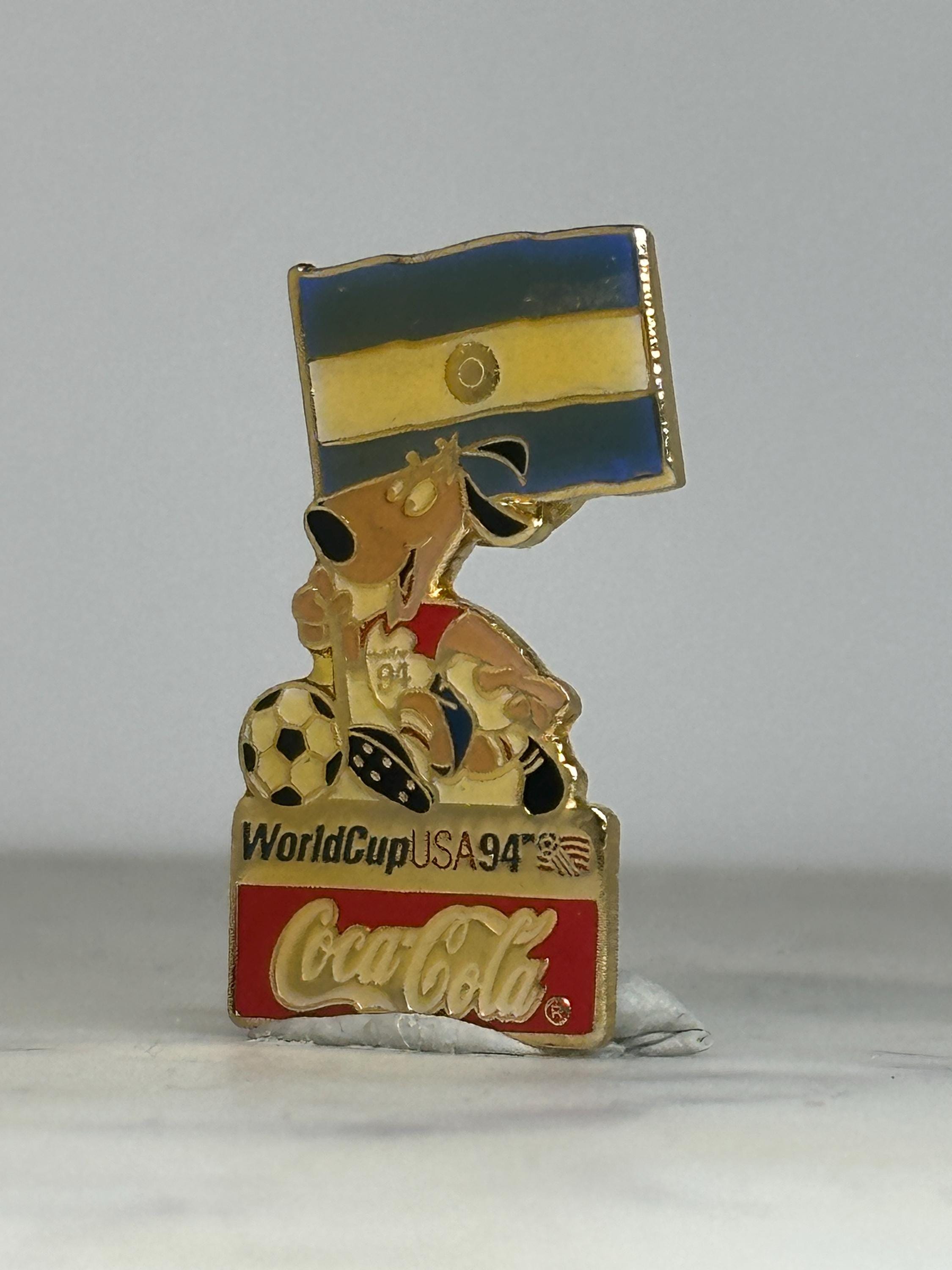 Argentina World Cup Enamel Pin: Gold/Multicolor - 1994 Soccer Accessory