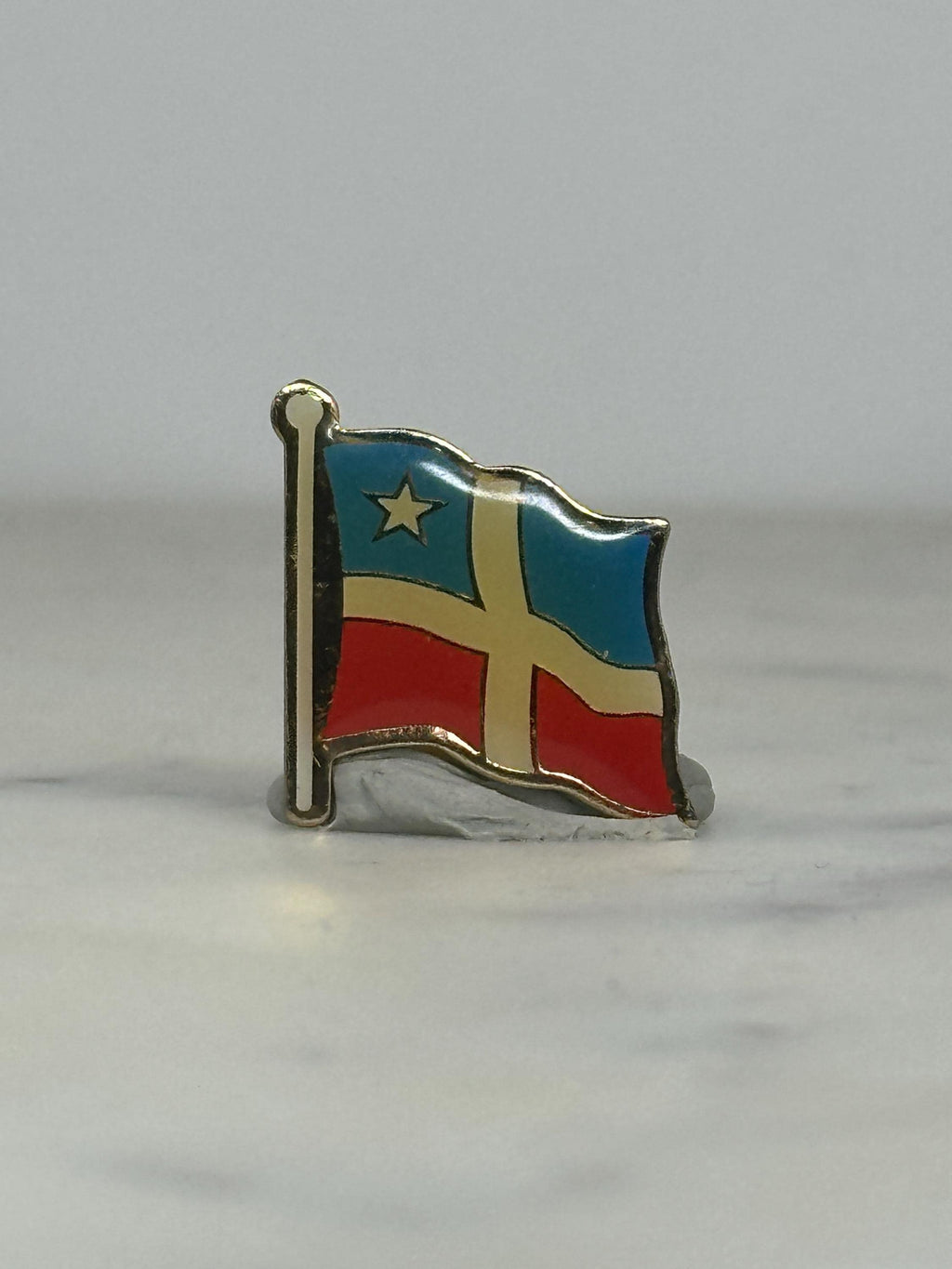 Vintage Crete Flag Pin – Historical Cretan State Enamel Lapel Badge (1898–1913)