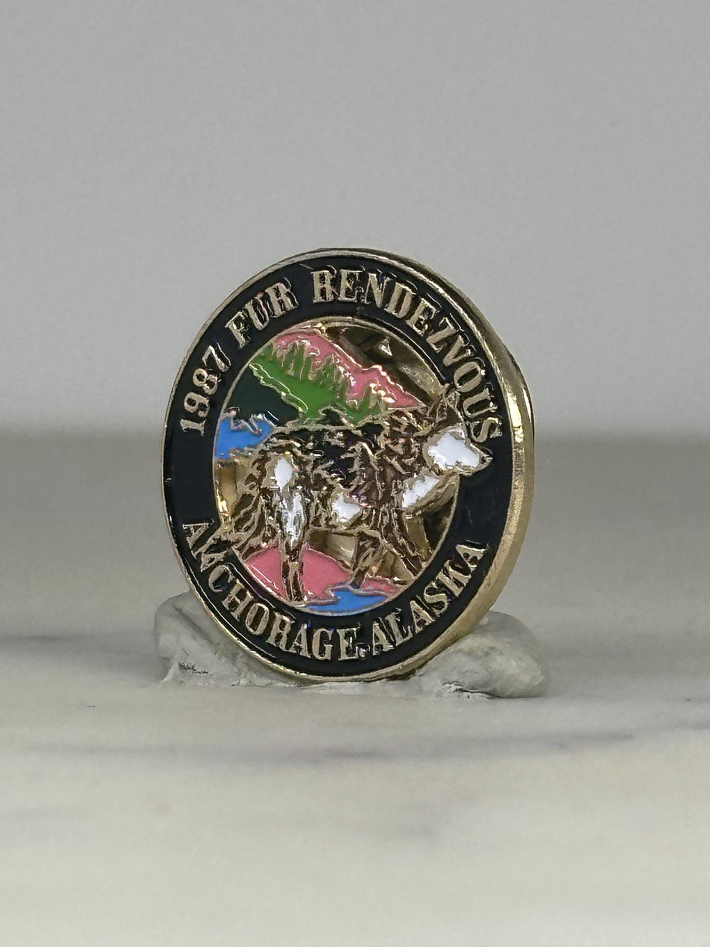 1987 Fur Rendezvous Enamel Pin: Multicolor Gold-Tone - Alaska Souvenir Accessory