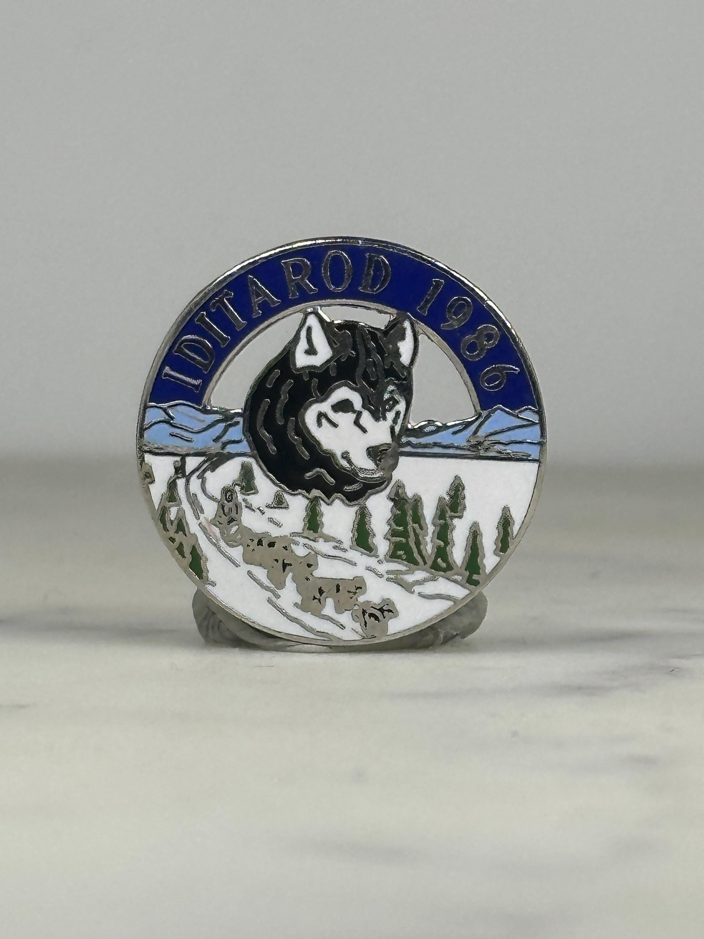 Iditarod 1986 Alaska Pin: Husky Dog Sled Finish - Vintage Sports Accessory