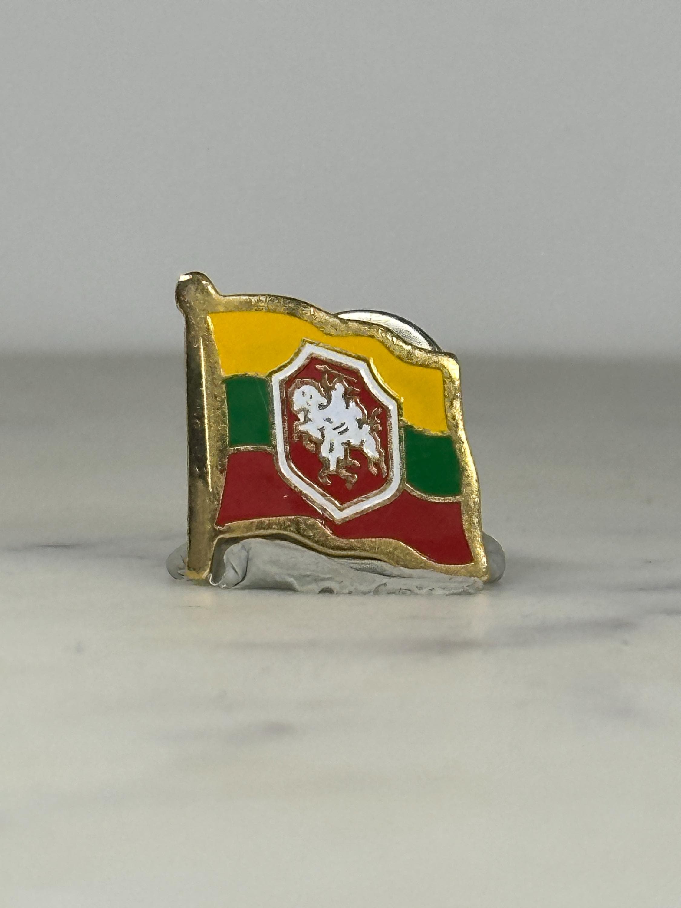Lithuania Flag Enamel Pin: Gold Trim Cloisonné - Vintage Travel Accessory