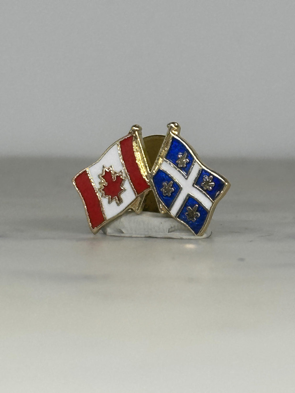 Canada Quebec Flag Pin: Gold Trim Enamel - Patriotic Accessory