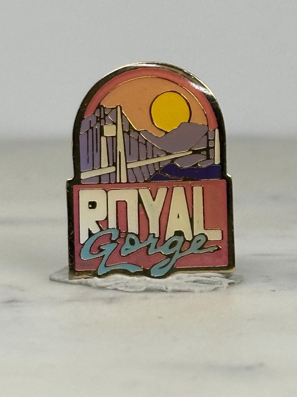 Royal Gorge Souvenir Pin: Sunset Pastel Enamel - Vintage Travel Accessory