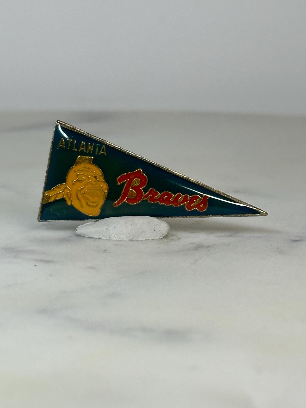 Atlanta Braves Pennant Pin: Green Enamel Finish - Vintage Sports Accessory