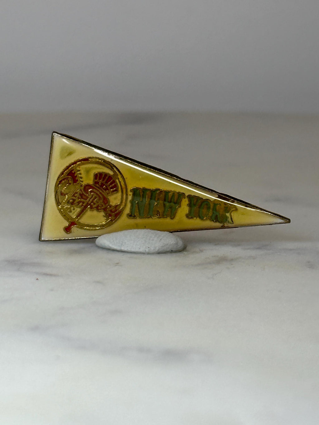 Vintage New York Yankess Pennant Collectible Pin: Yellow Enamel Finish - Souvenir Accessory
