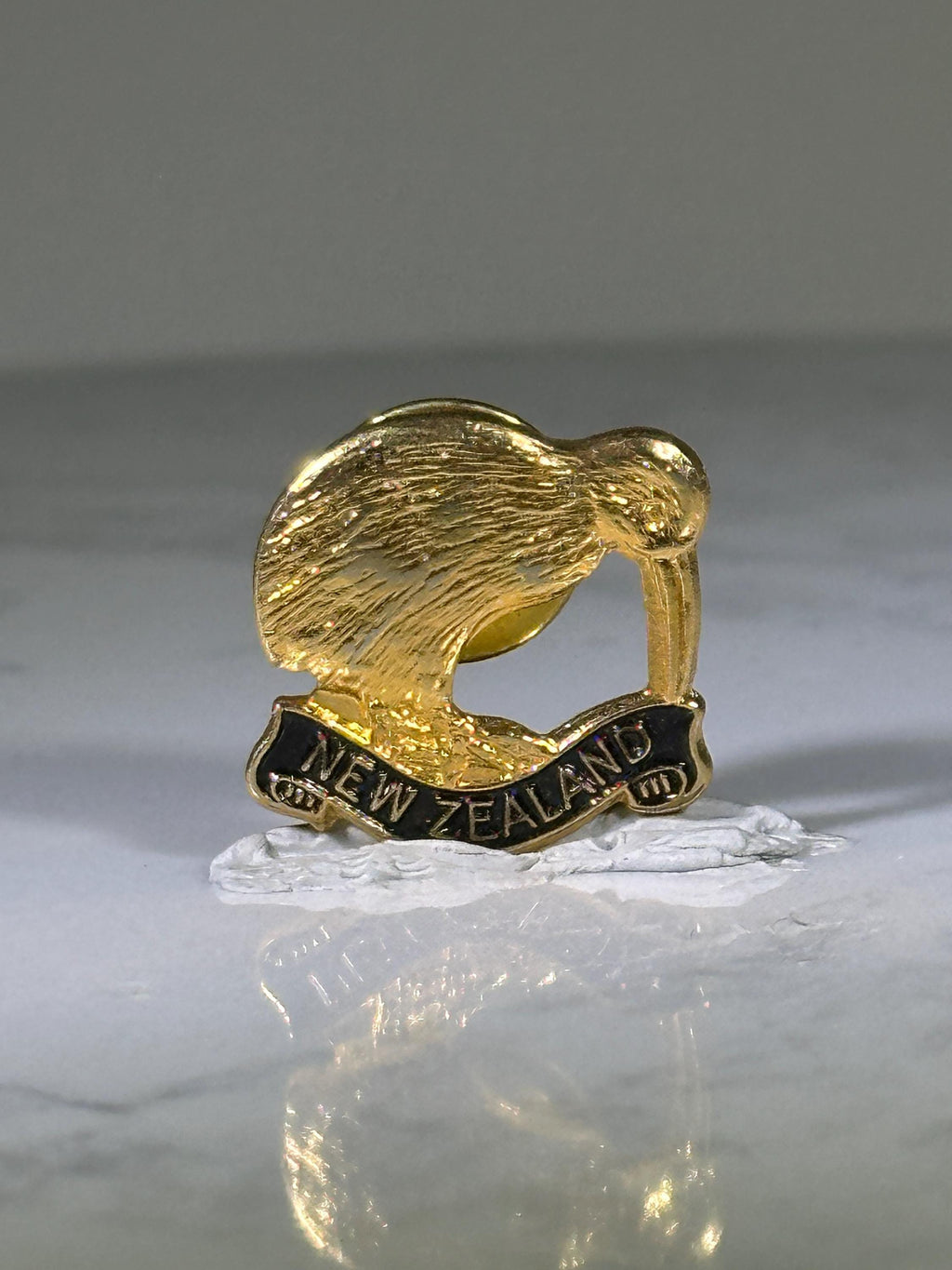 New Zealand Kiwi Pin: Gold Tone with Black Enamel - Travel Souvenir Accessory