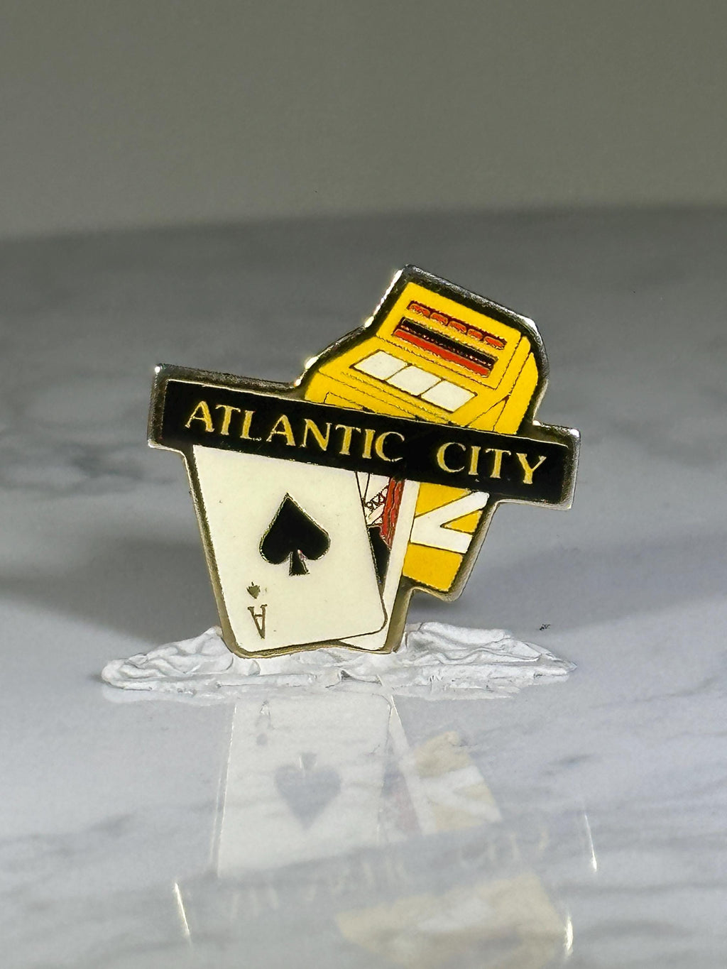 Atlantic City Casino Pin: Enamel Slot Machine & Cards - Vintage Souvenir Accessory