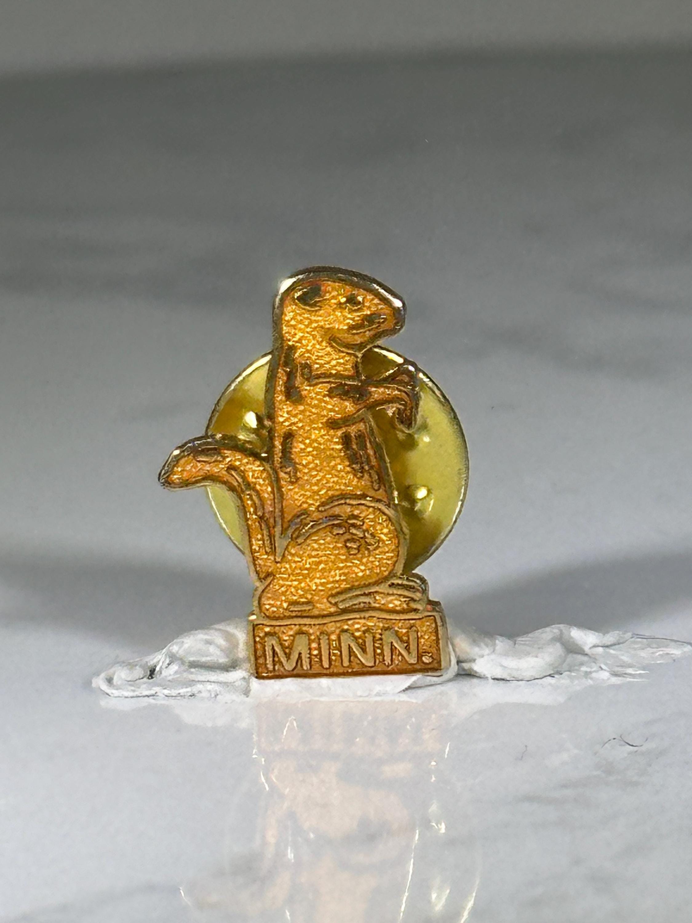 Minnesota Gopher Lapel Pin: Gold-Tone Enamel - Vintage Souvenir Accessory