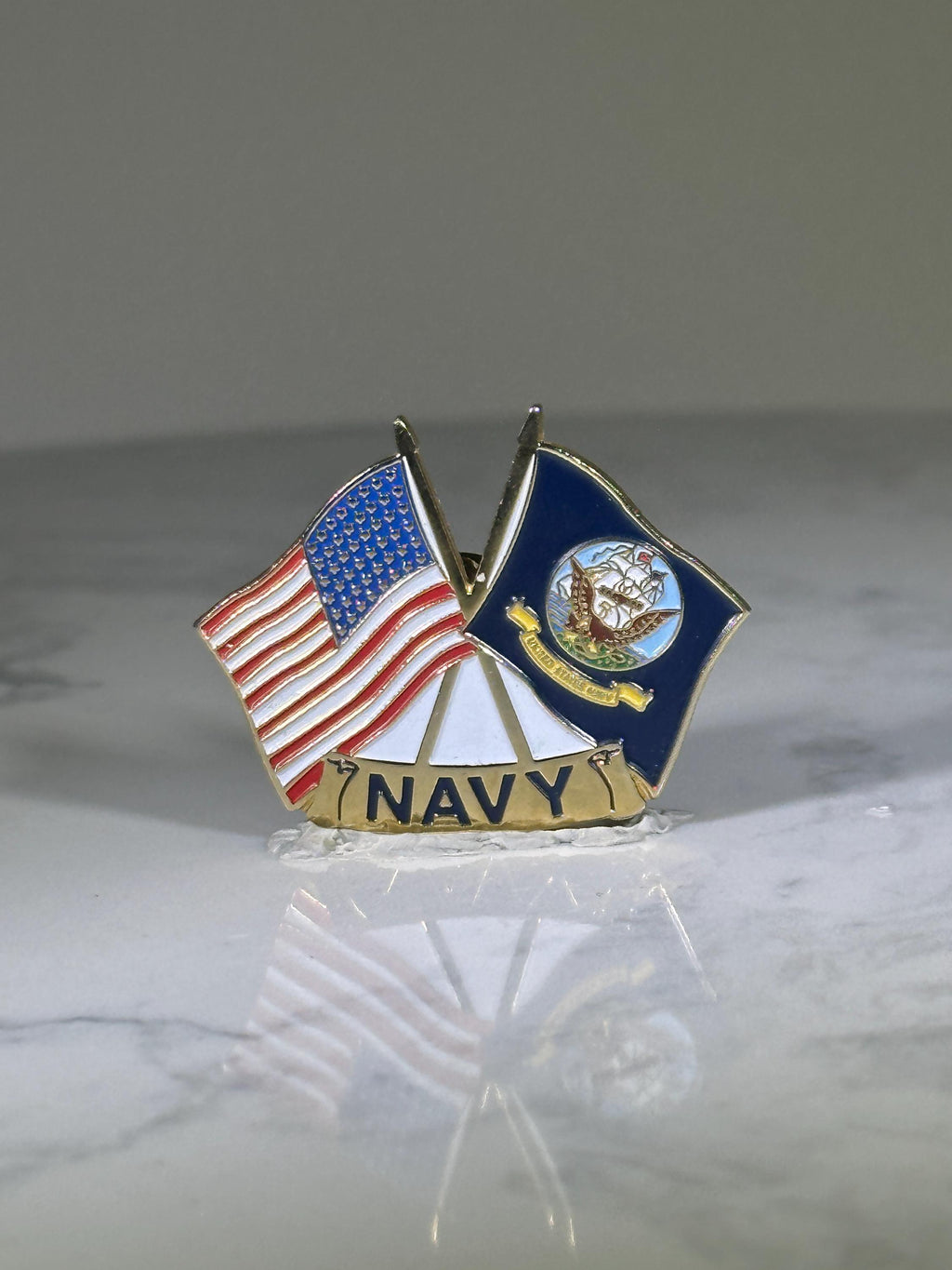US Navy Flag Pin: Enamel Gold-Tone - Patriotic Military Accessory