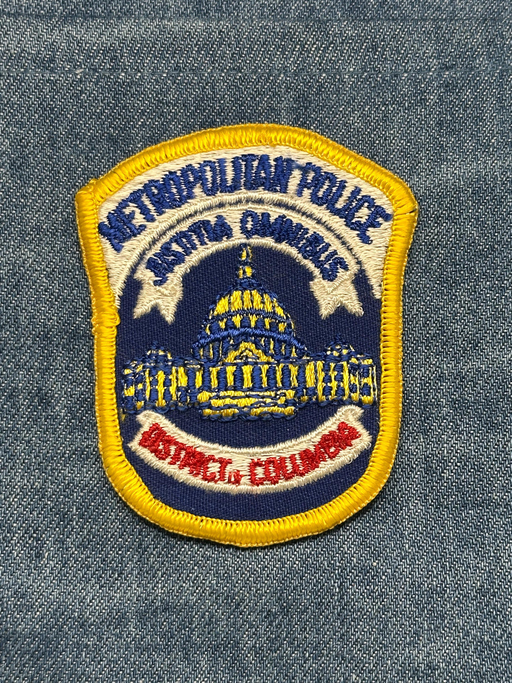 District of Columbia Metropolitan Police Collectable Patch: Iron-On Blue/Yellow - DC Government Accessory