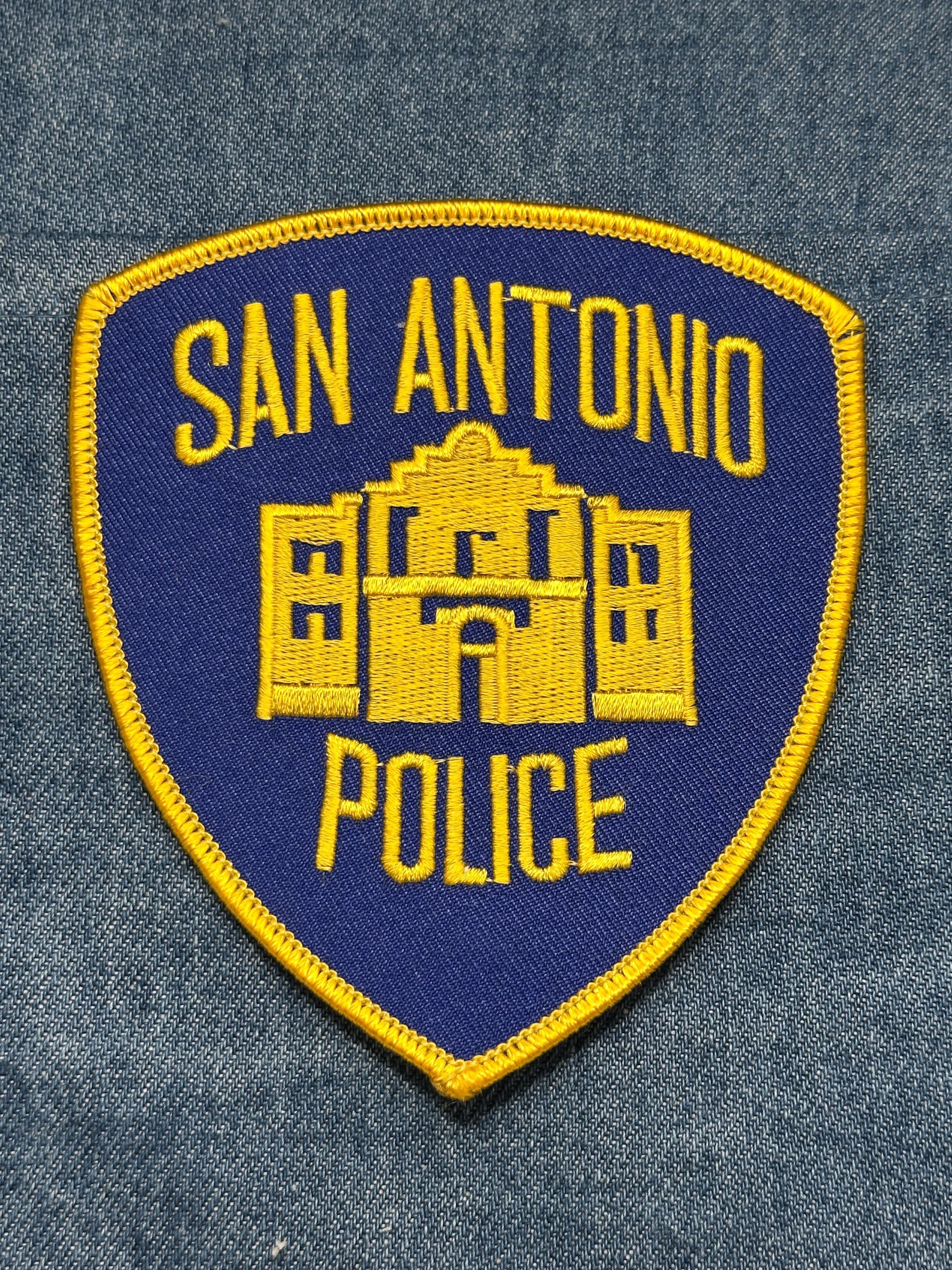 San Antonio Police Collectable Patch: Iron-On Blue/Gold - Law Enforcement Accessory
