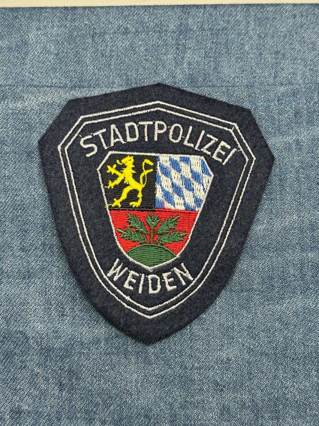 Stadtpolizei Weiden Collectable Patch: Sew-On Felt Shield - German Police