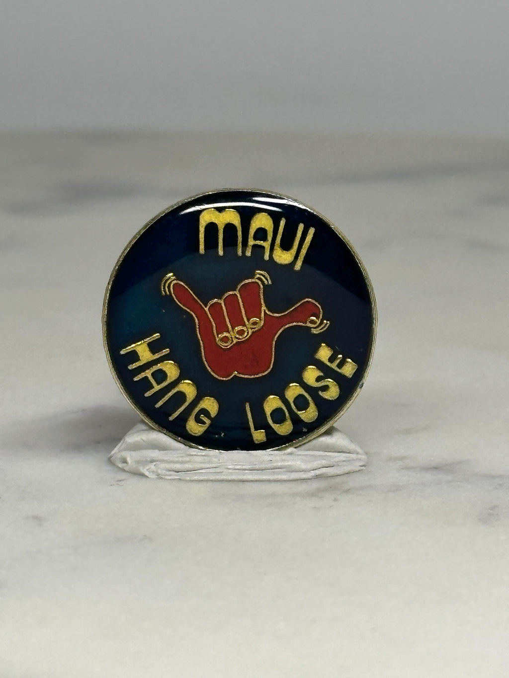Maui Hang Loose Pin: Red Shaka Hand on Navy - Retro Travel Accessory