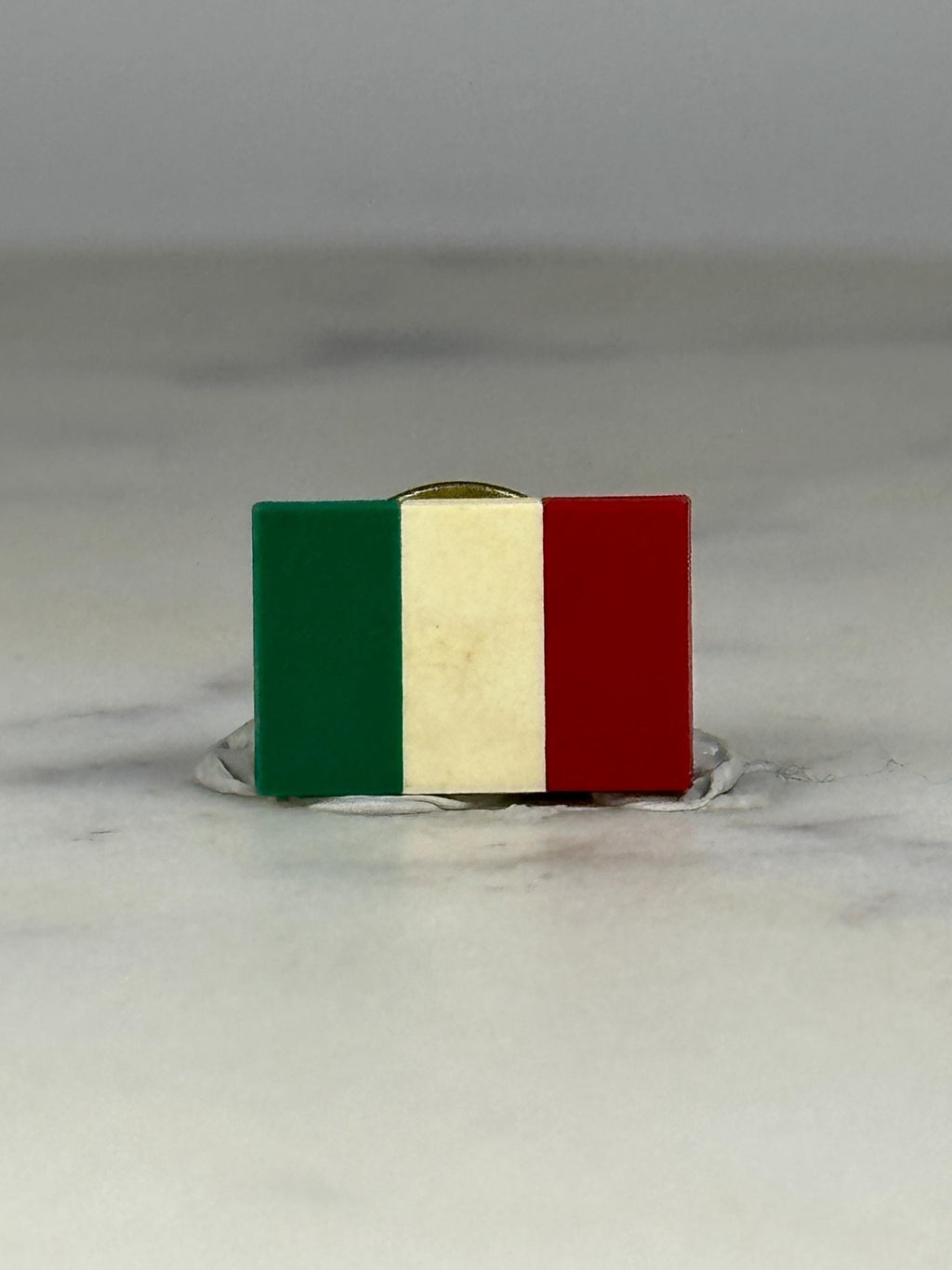 Italy Flag Lapel Pin: Enamel Tricolor - Patriotic Travel Accessory