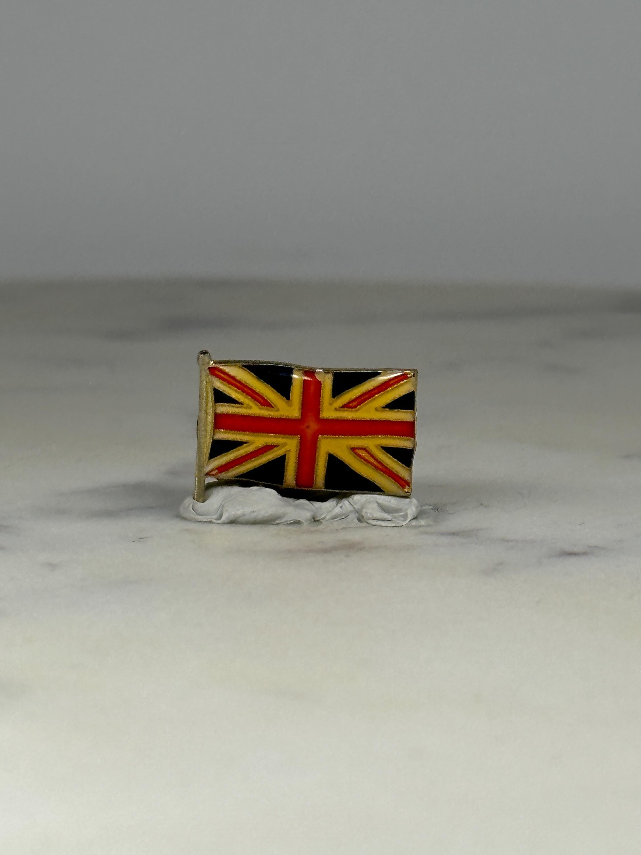 UK Union Jack Flag Pin: Gold Tone Enamel - Vintage Travel Accessory