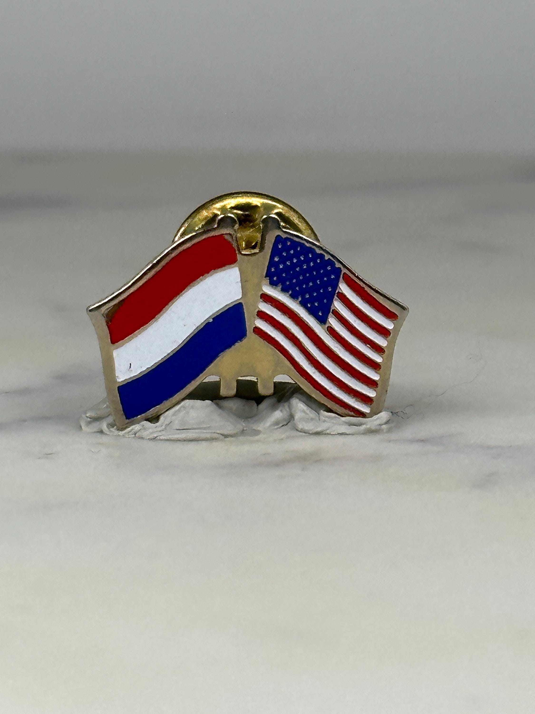 Netherlands USA Flag Pin: Gold-Tone Enamel - Diplomatic Unity Accessory