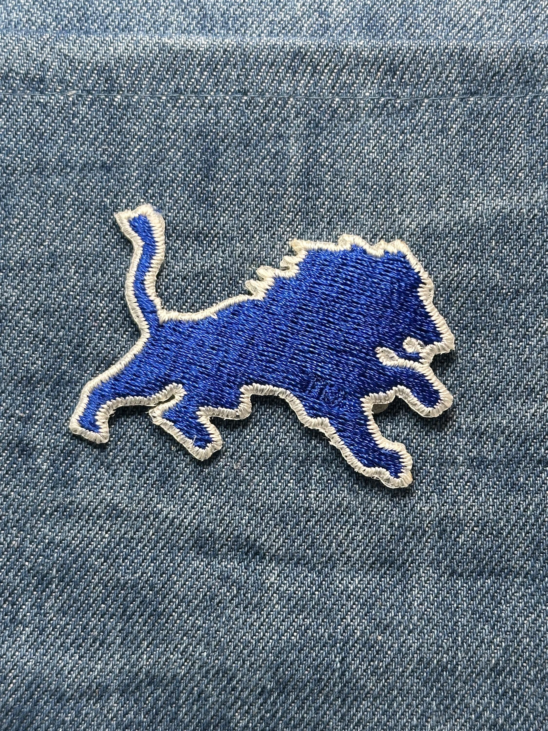 Detroit Lions Patch: Iron-On Blue Outline - Vintage Sports Accessory
