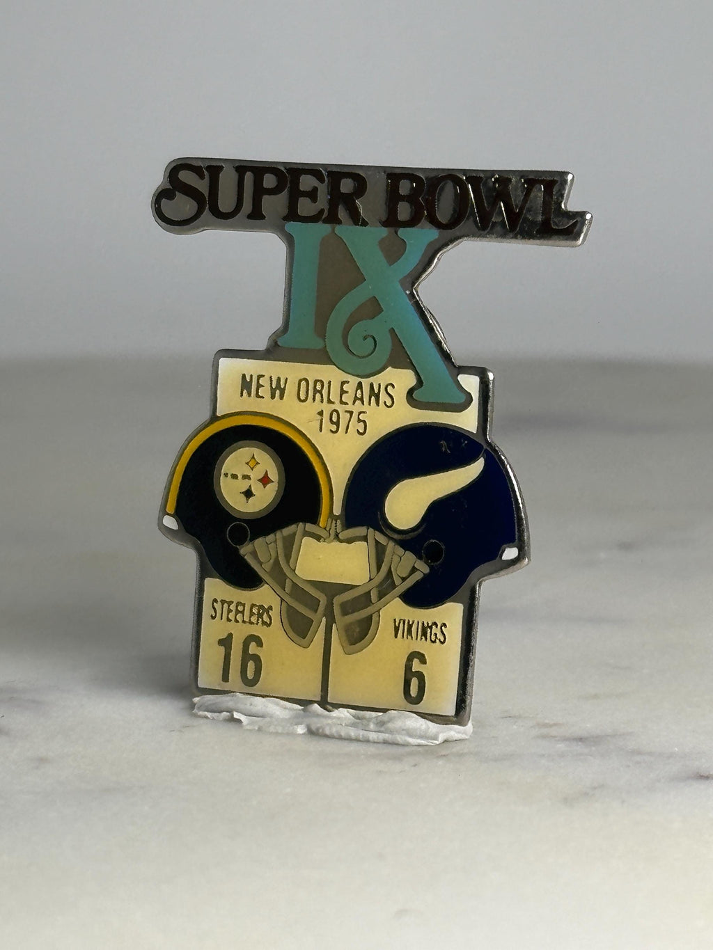 Super Bowl IX Collector Pin: Enamel Metal Finish - 1975 Football Accessory