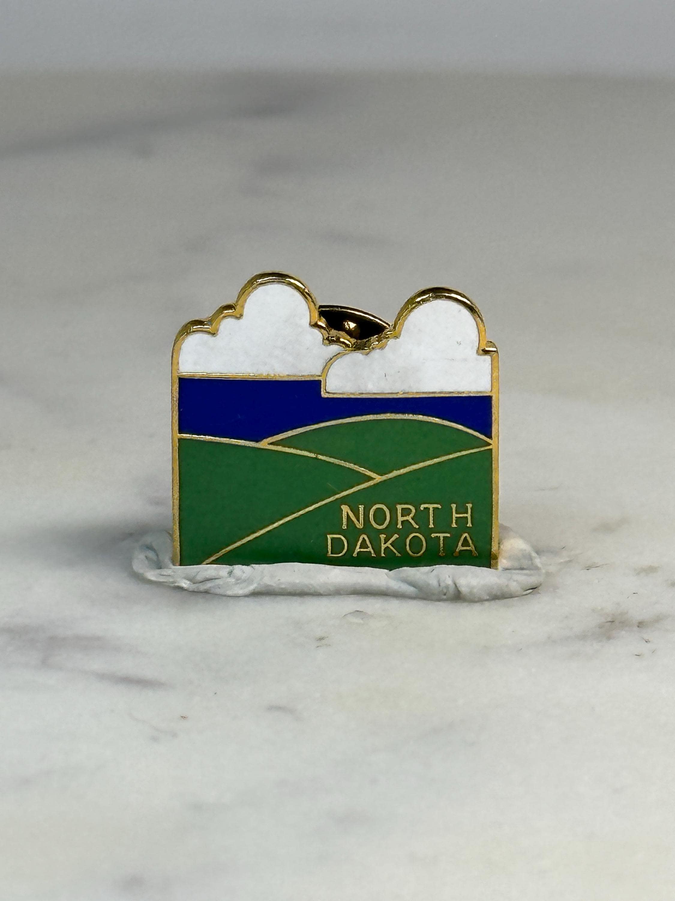 North Dakota State Pin: Green Blue Enamel - Travel Souvenir Accessory
