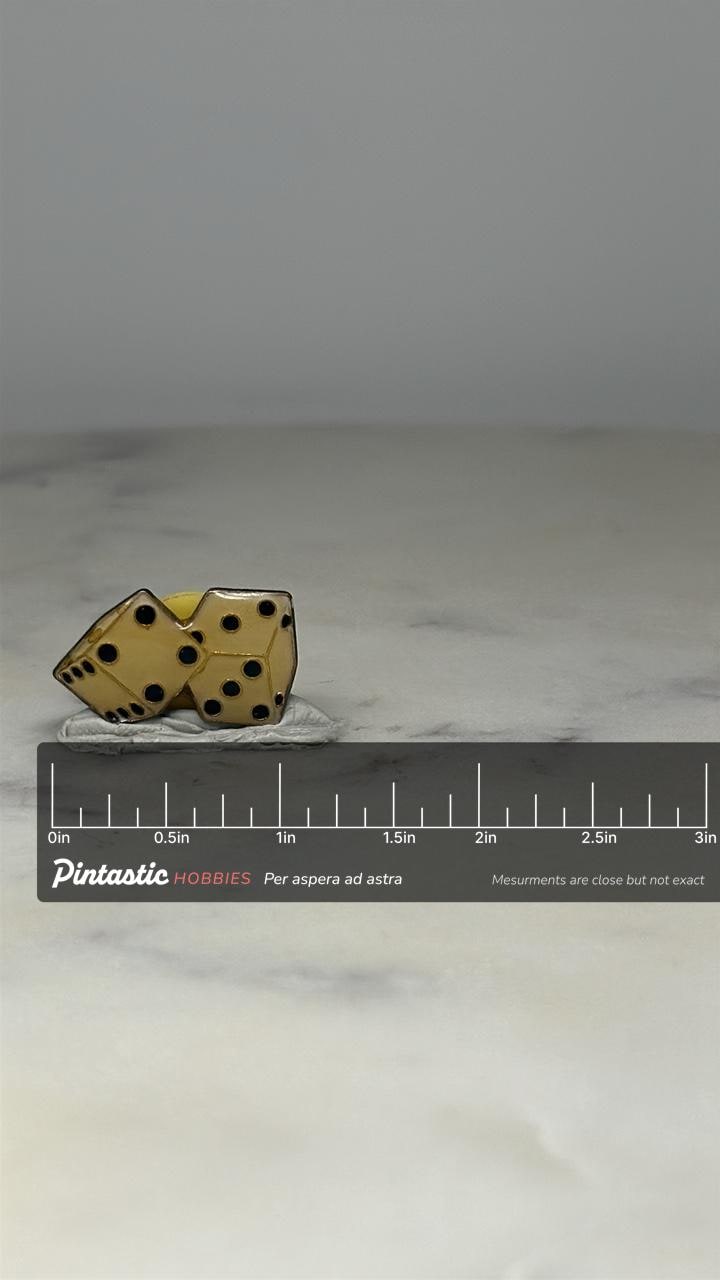 Vintage Dice Enamel Pin: Yellow with Black Dots - Retro Gaming Accessory with ruler overlay for size reference