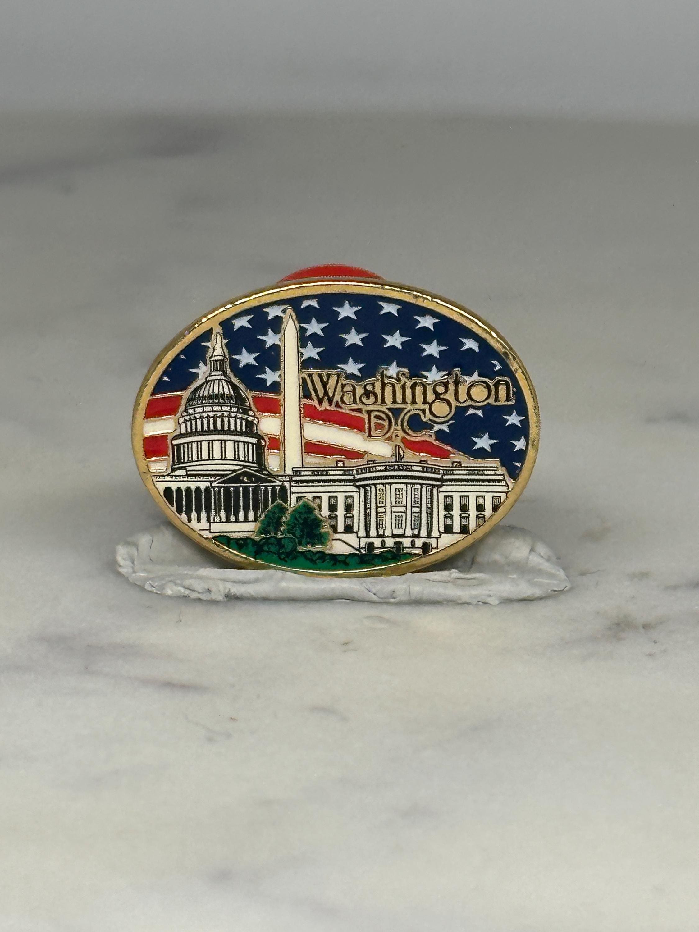 Washington D.C. Souvenir Pin: Gold Enamel Patriotic - Vintage Travel Accessory