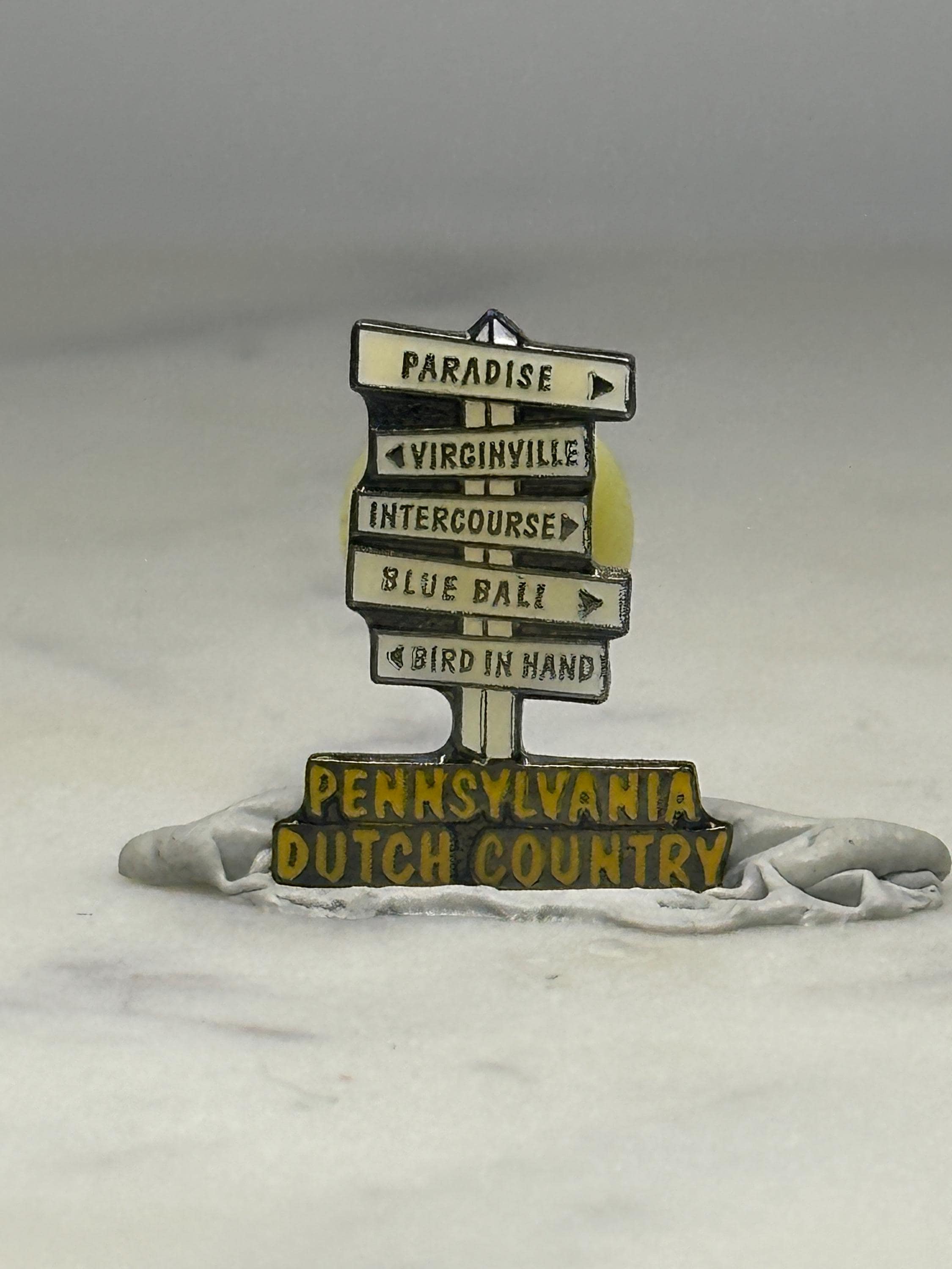 Pennsylvania Dutch Country Enamel Pin: Novelty Signpost - Retro Travel Accessory