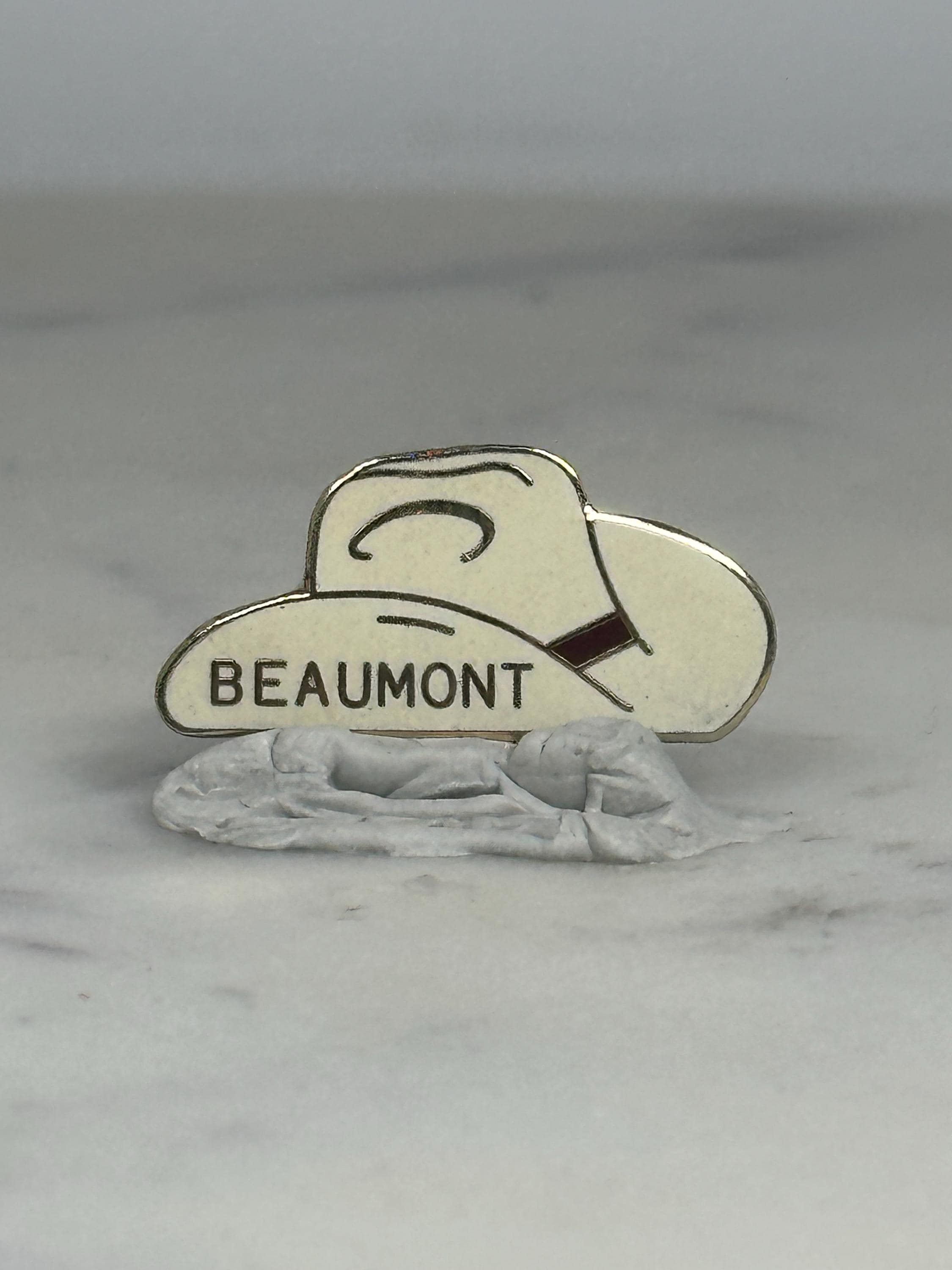 Beaumont Cowboy Hat Pin: Cream Enamel - Western Souvenir Accessory